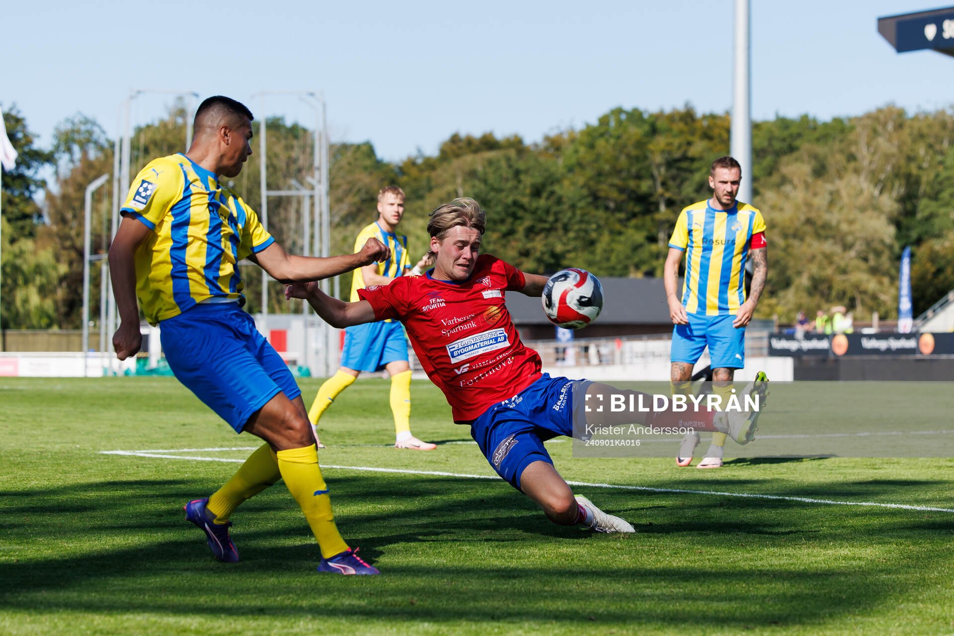 Eskilsminnes Jonathan Larsson och Tvååkers Gabriel