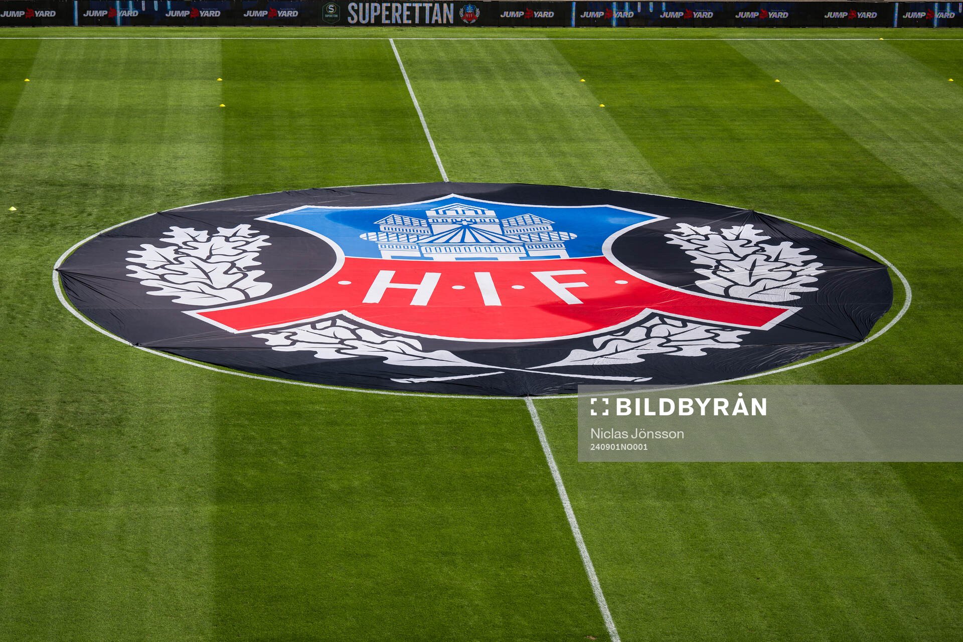 Helsingborgs Klubbmärke inför fotbollsmatchen i Superettan mellan Helsingborg och Trelleborg den 1 september 2024 i Helsingborg. 