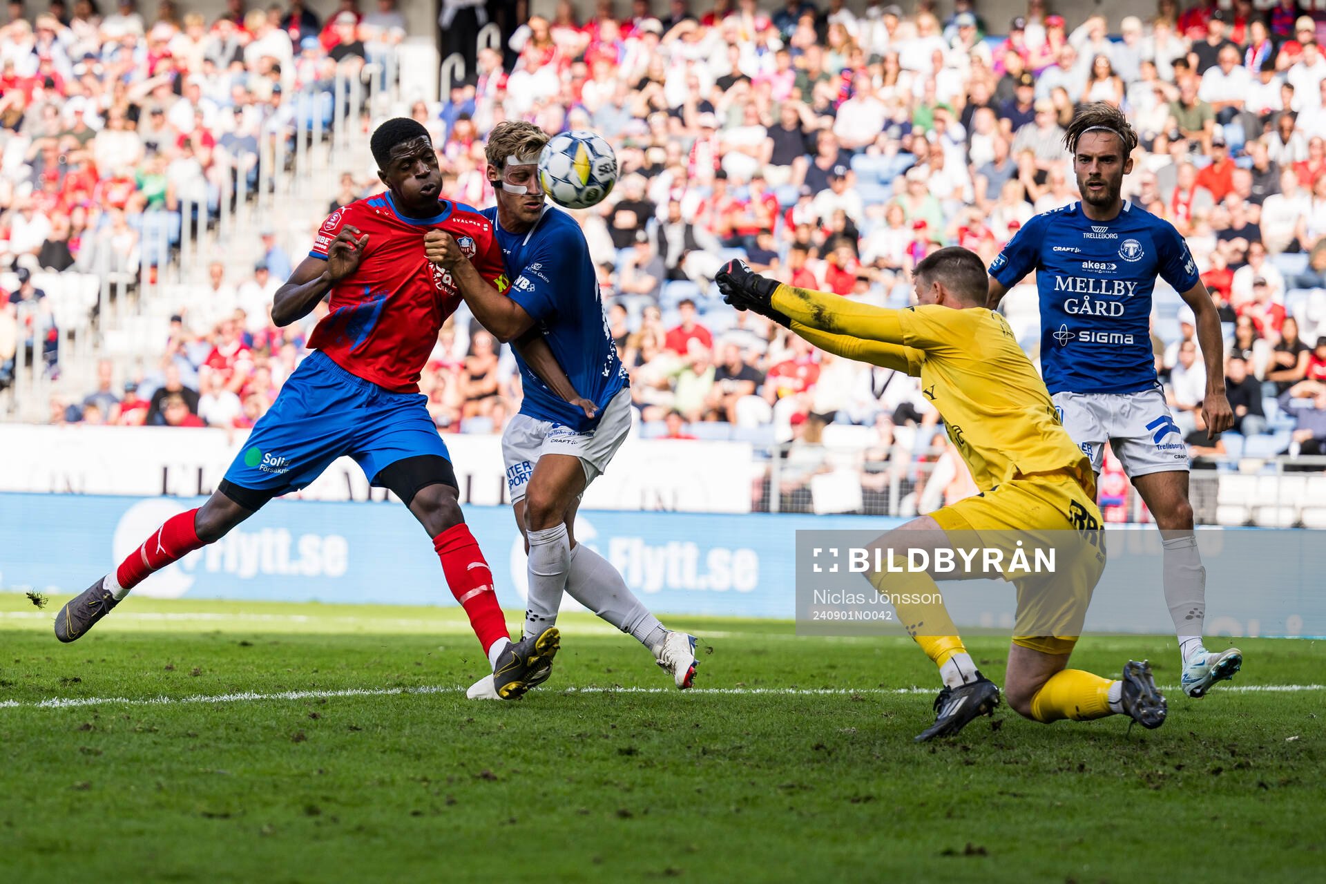 Helsingborgs Chisomnazu Chika Chidi och Trelleborgs Tobias