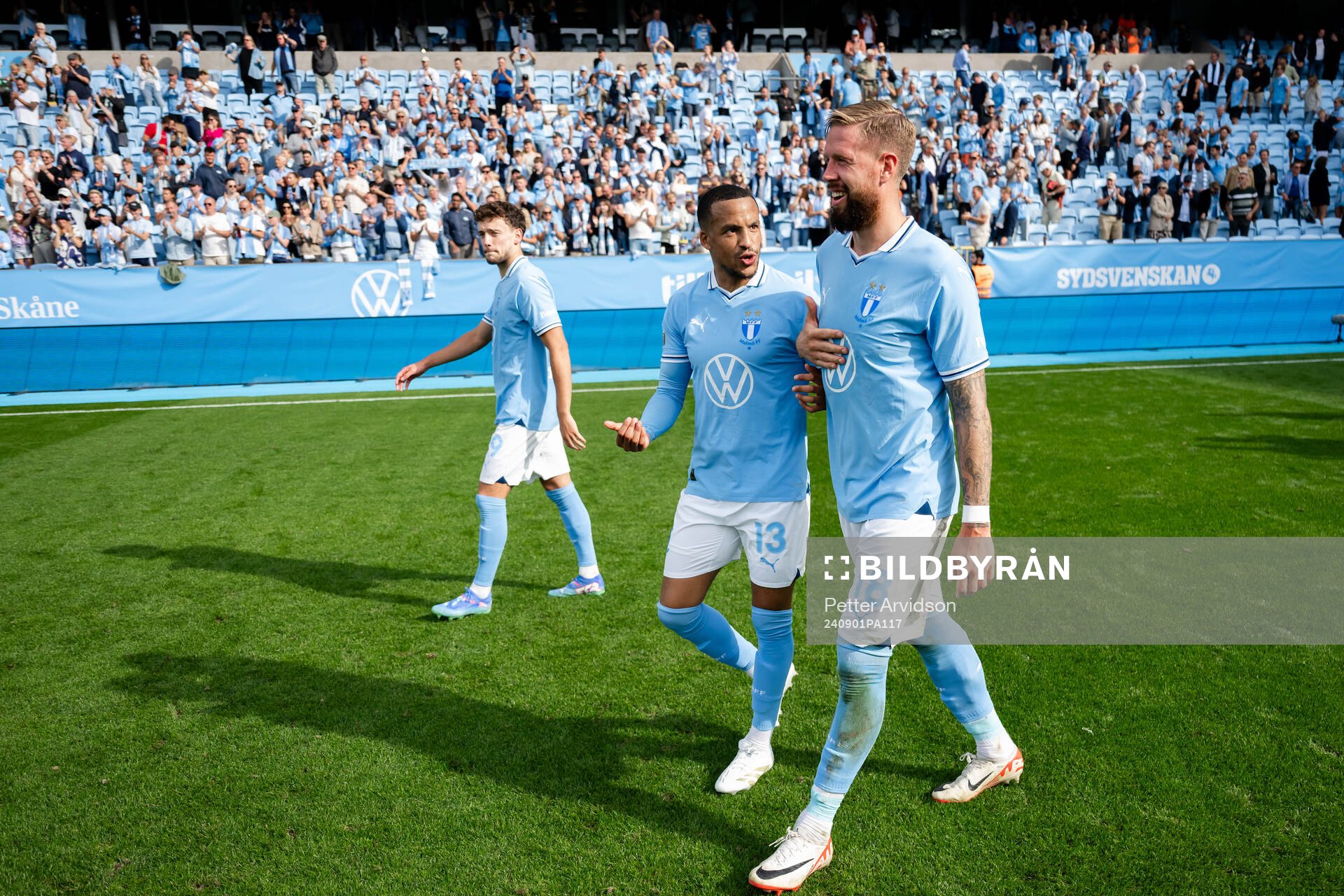 Malmö FFs Martin Olsson och Pontus Jansson jublar