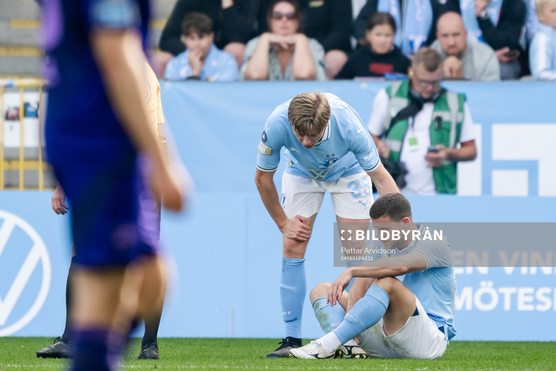 Malmö FFs Gabriel Busanello har ont