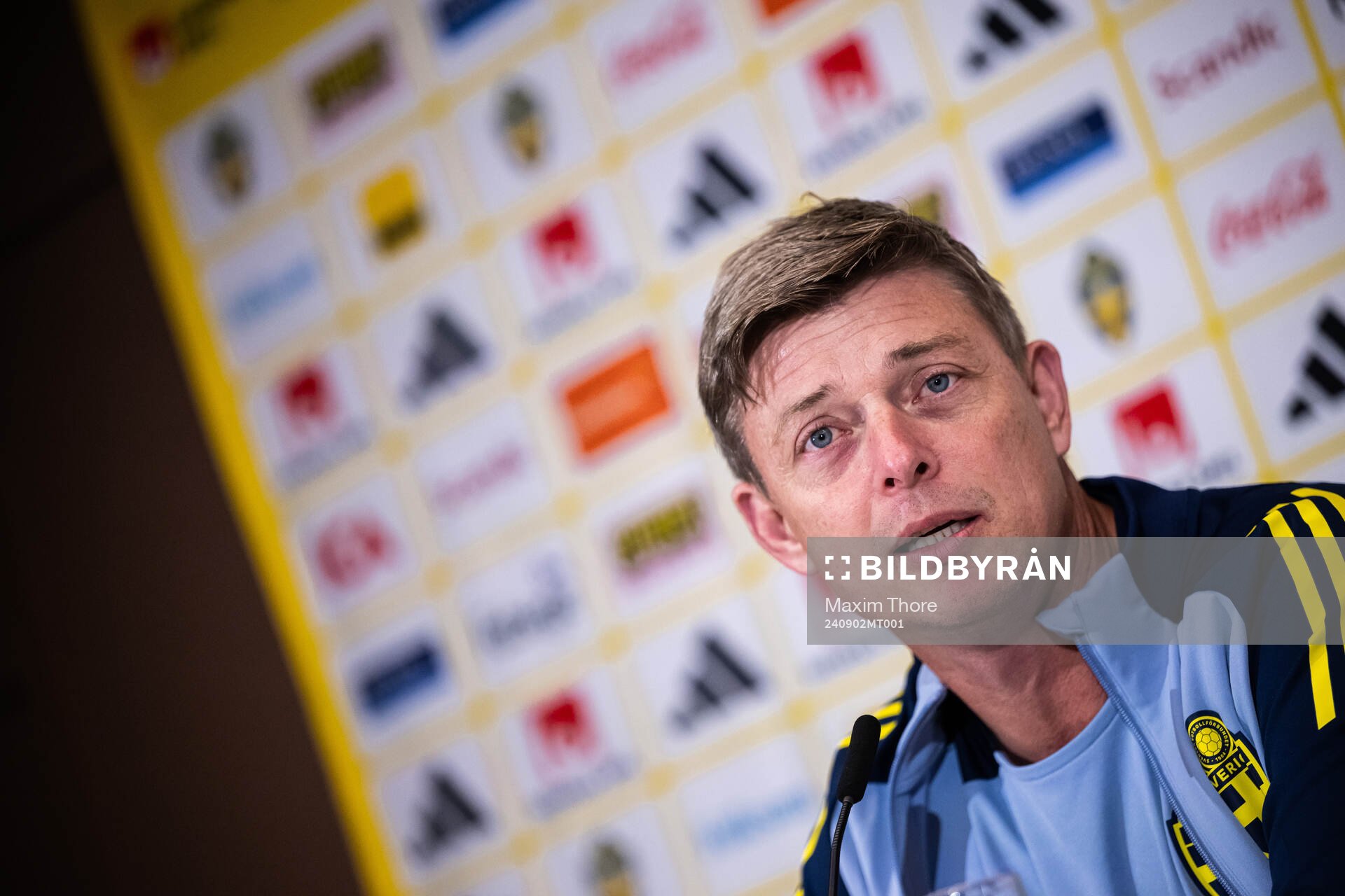 Head coach Jon Dahl Tomasson of the Swedish national