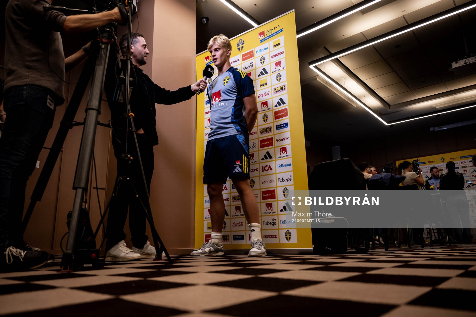 Lucas Bergvall of the Swedish national football team in a mixed zone on September 2, 2024 in Stockholm. 