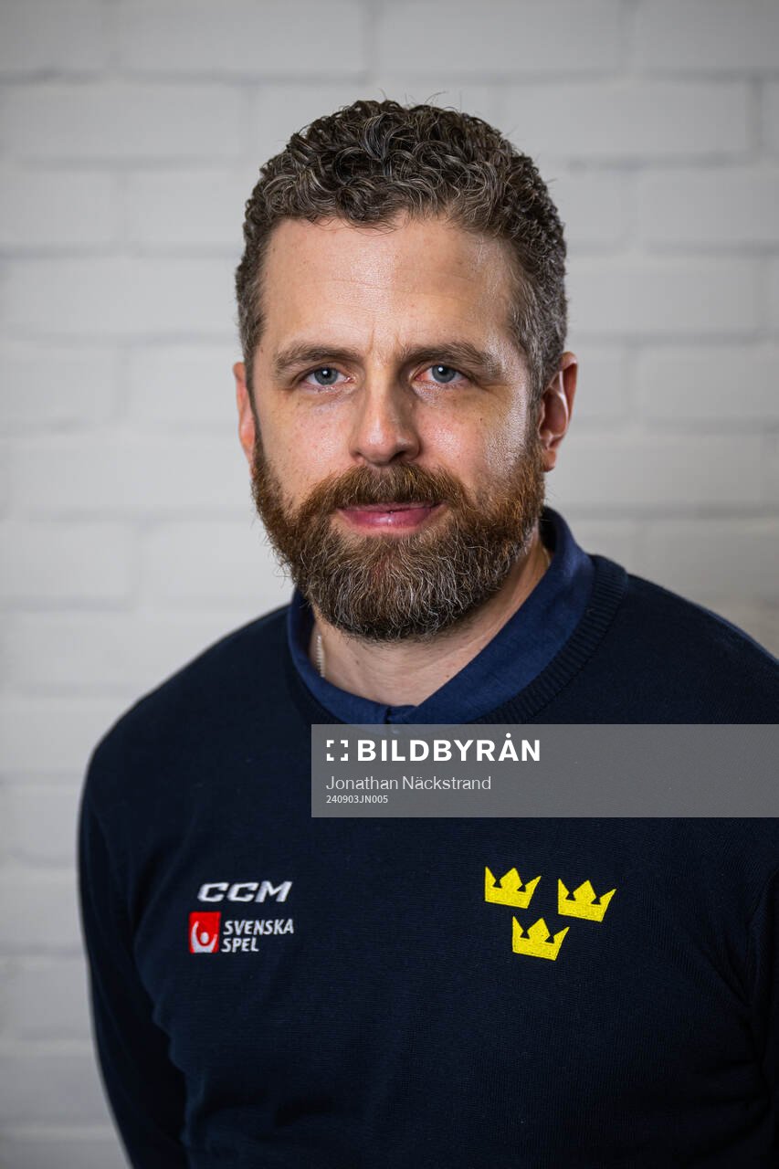 Damkronornas förbundskapten Ulf Lundberg