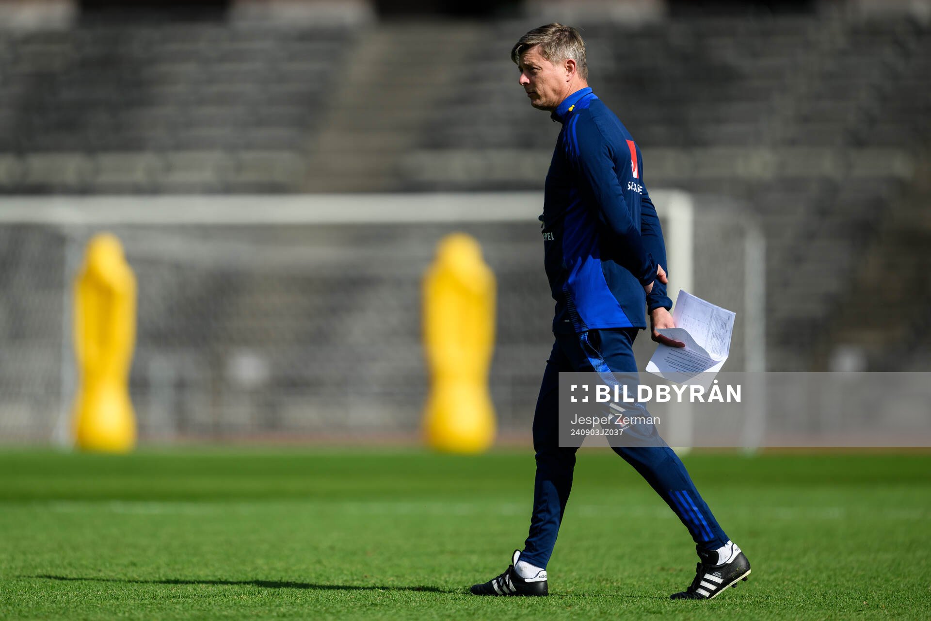 Head coach Jon Dahl Tomasson of the Swedish men's football