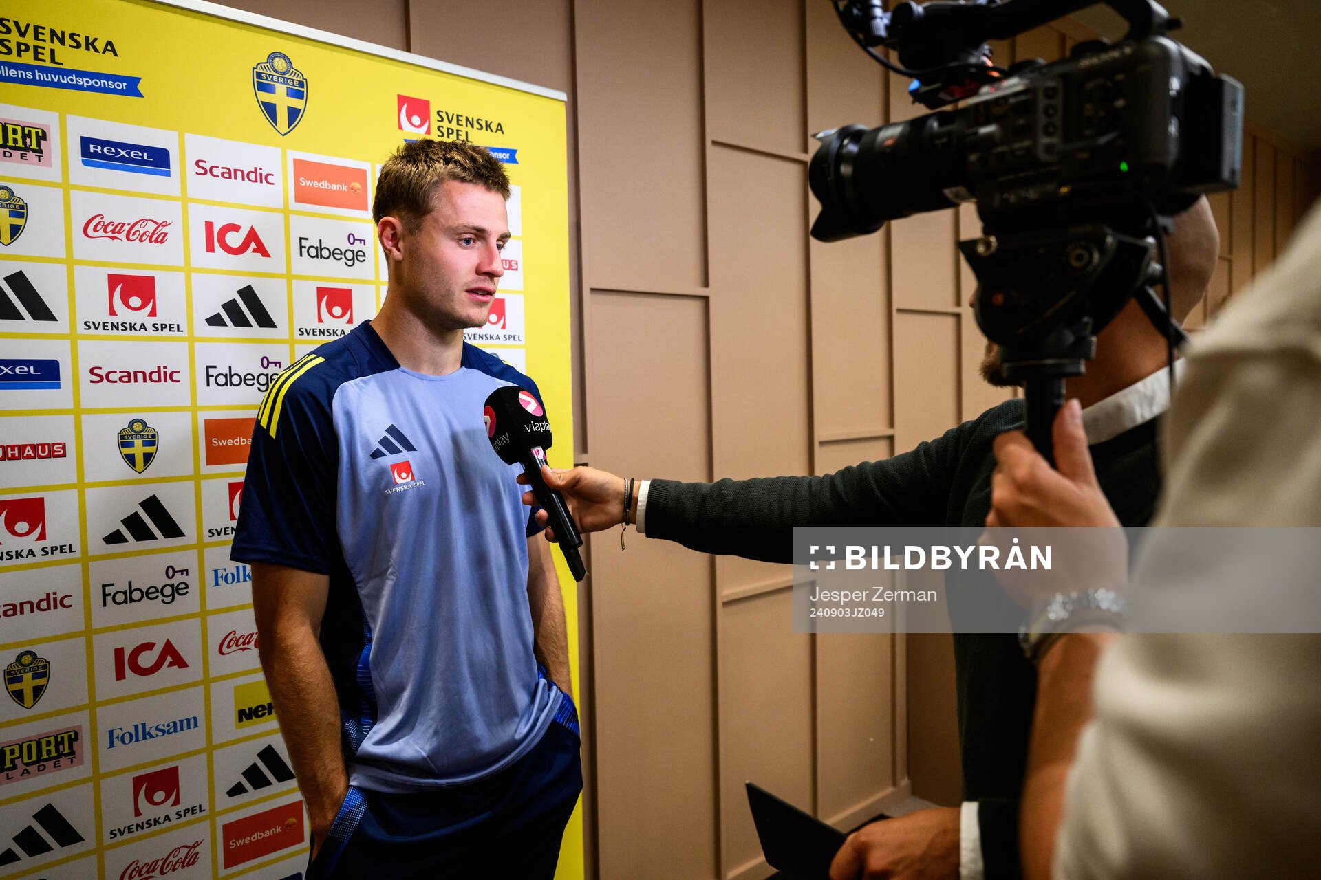 Mattias Svanberg of the Swedish men's football national team in the mixed zone after a training session on September 3, 2024 in Stockholm.