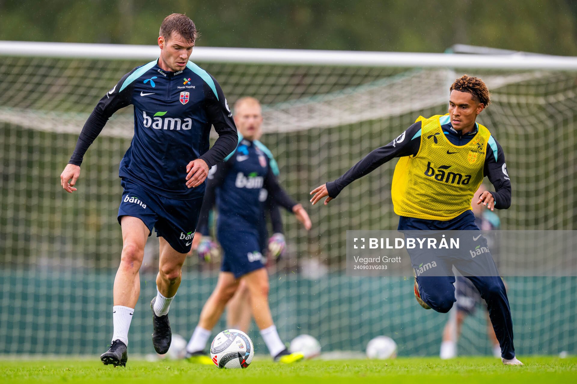Alexander Sørloth and Antonio Nusa of the Norwegian
