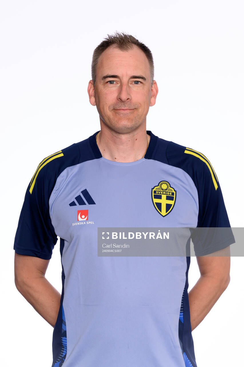 Naprapath Janne Skjöld poses for at portrait
