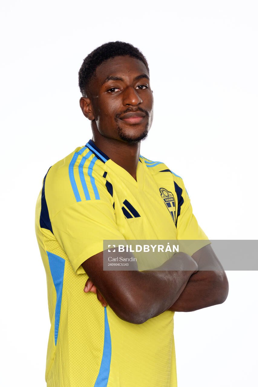 Josafat Mendes poses for at portrait