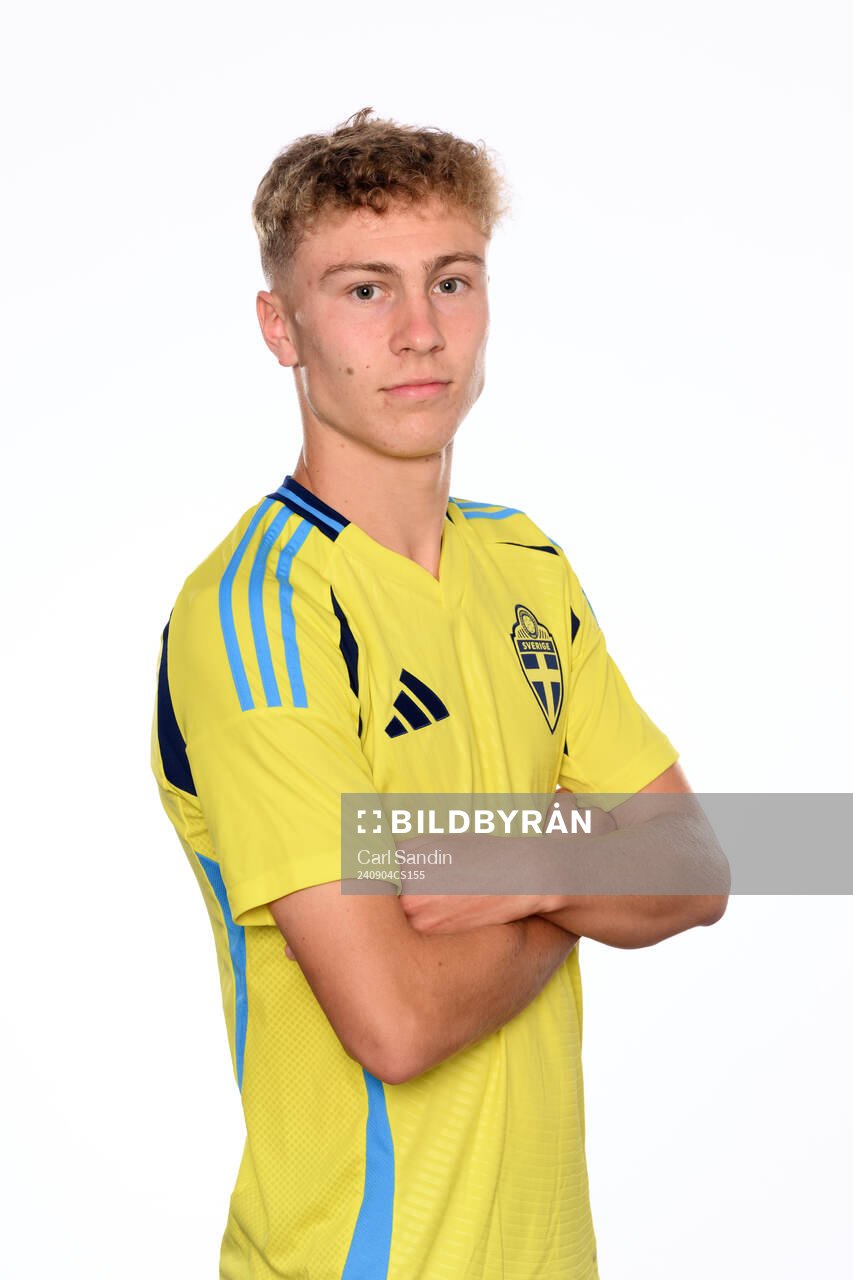 Hugo Bolin poses for at portrait during a photo shoot with the Swedish under-21 national football team on September 4, 2024 in Jönköping. 