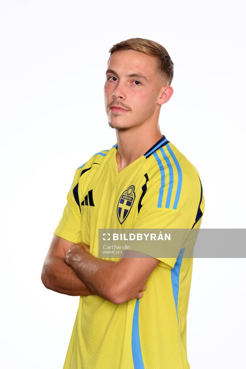 Jacob Ondrejka poses for at portrait during a photo shoot with the Swedish under-21 national football team on September 4, 2024 in Jönköping. 