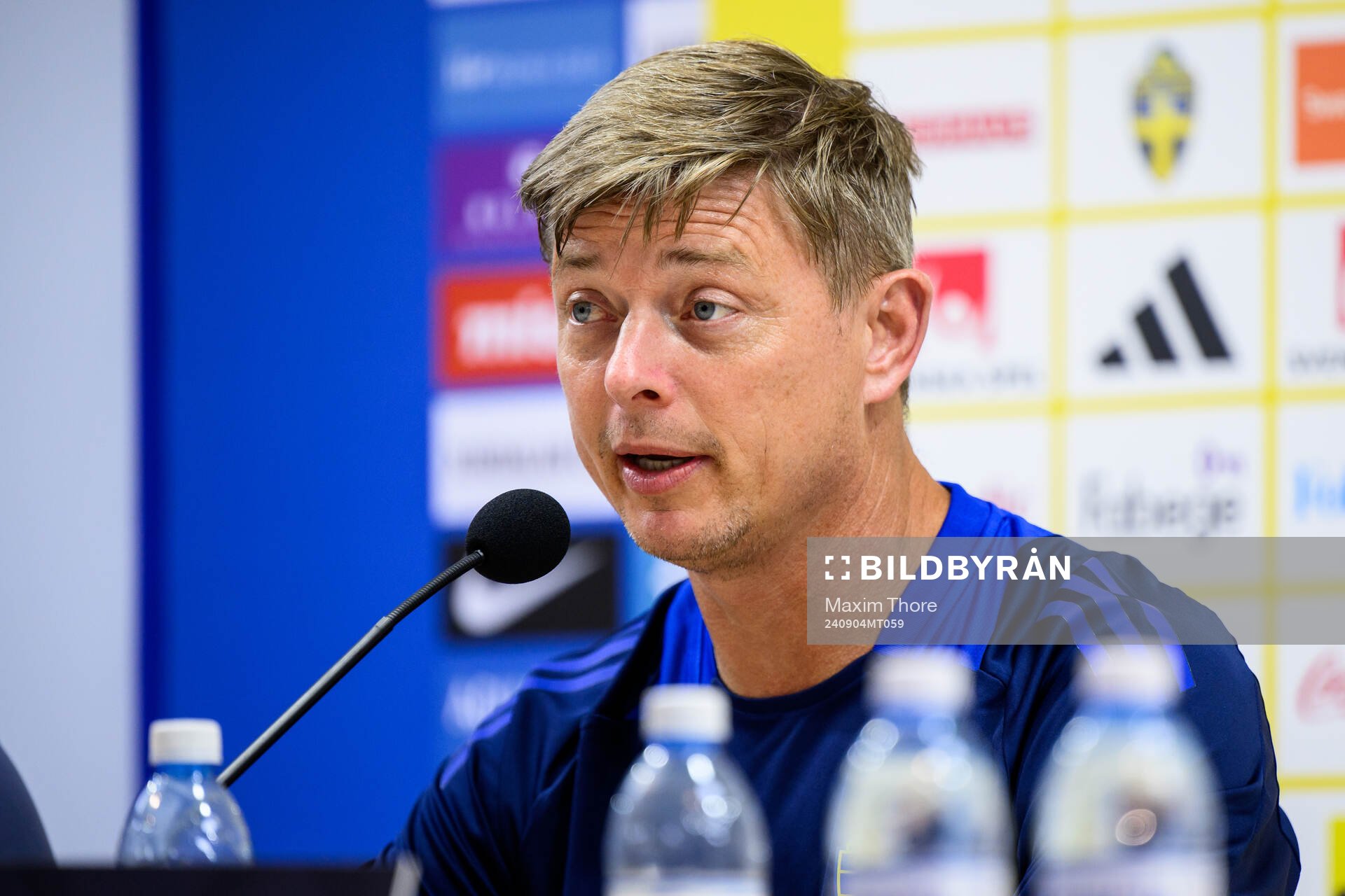 Head coach Jon Dahl Tomasson of the Swedish national