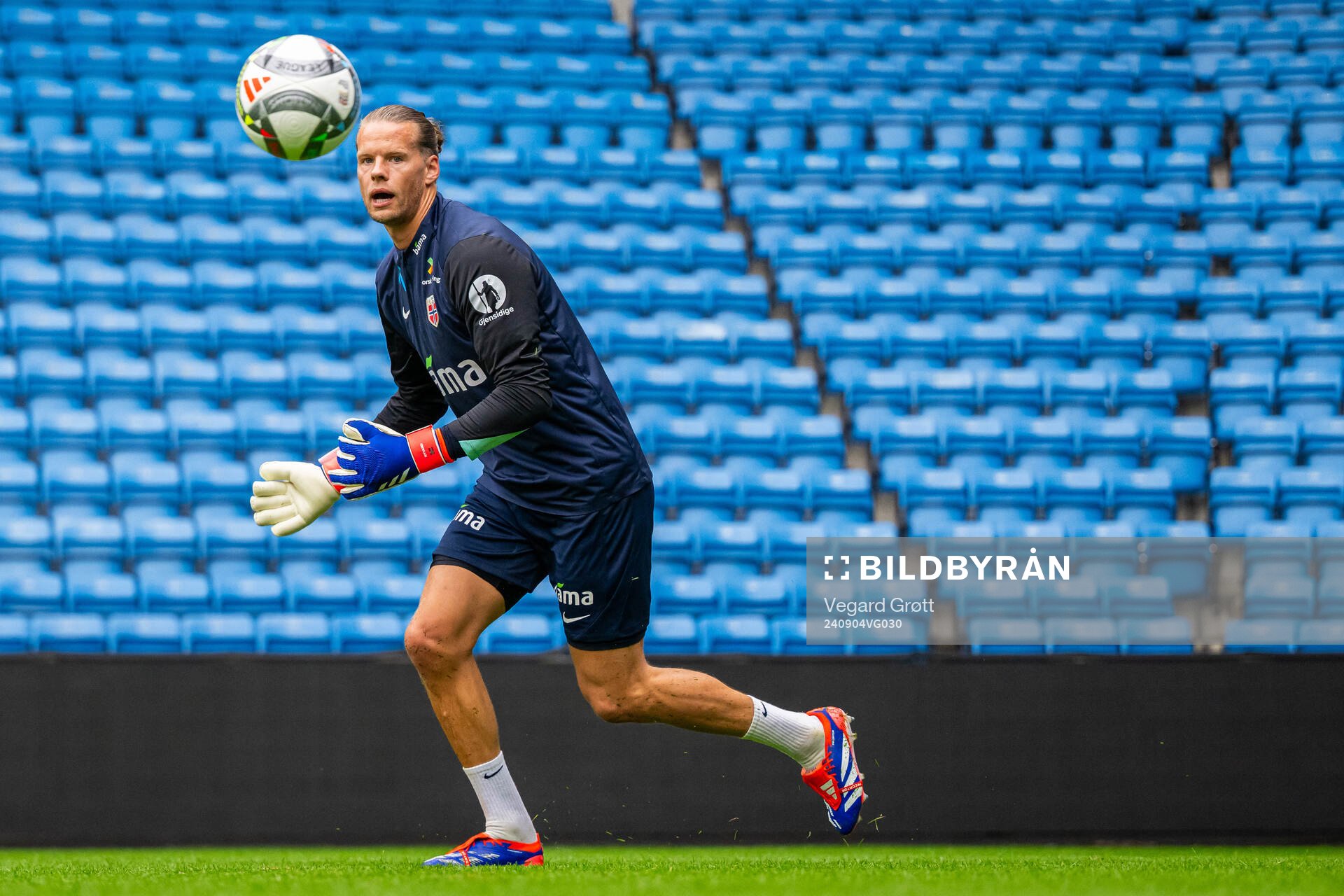 Goalkeeper Ørjan Håskjold Nyland of the Norwegian