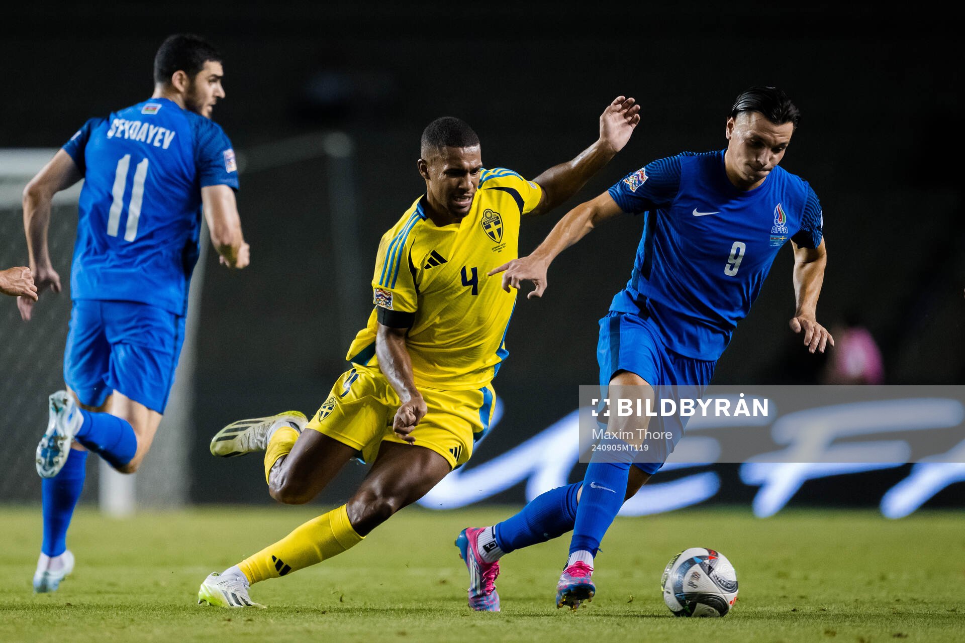 Isak Hien of Sweden against Emin Makhmudov and Anton