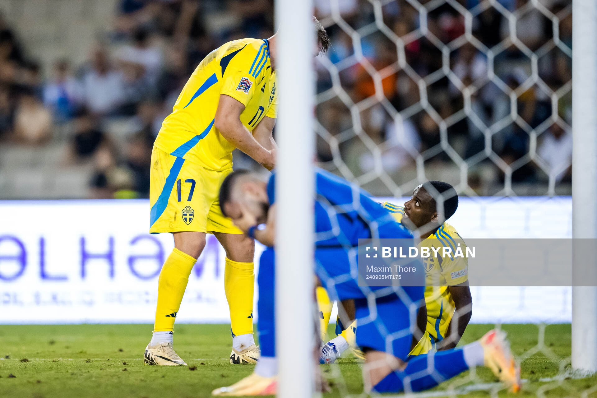 Viktor Gyökeres and Alexander Isak of Sweden
