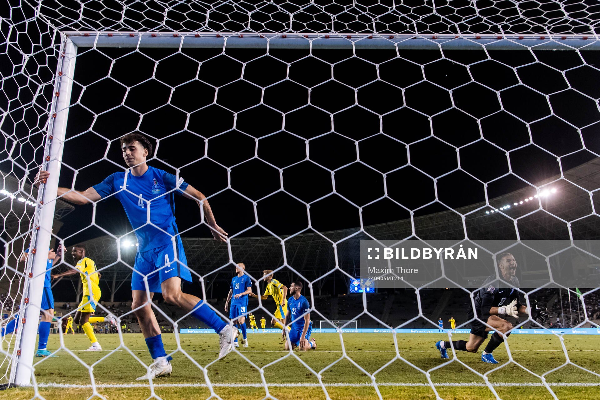 Alexander Isak of Sweden scores the 0-1 goal behind