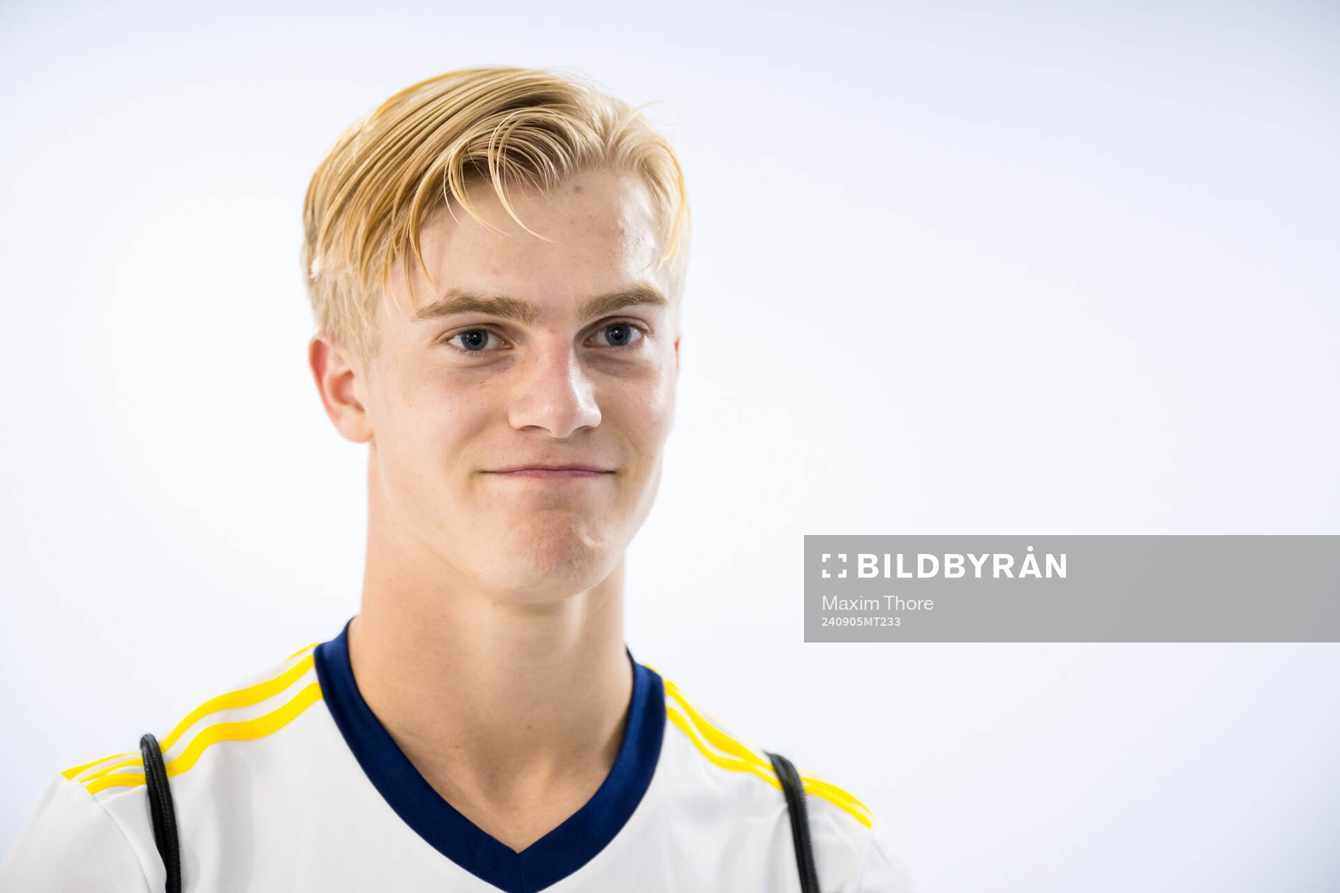 Lucas Bergvall of Sweden