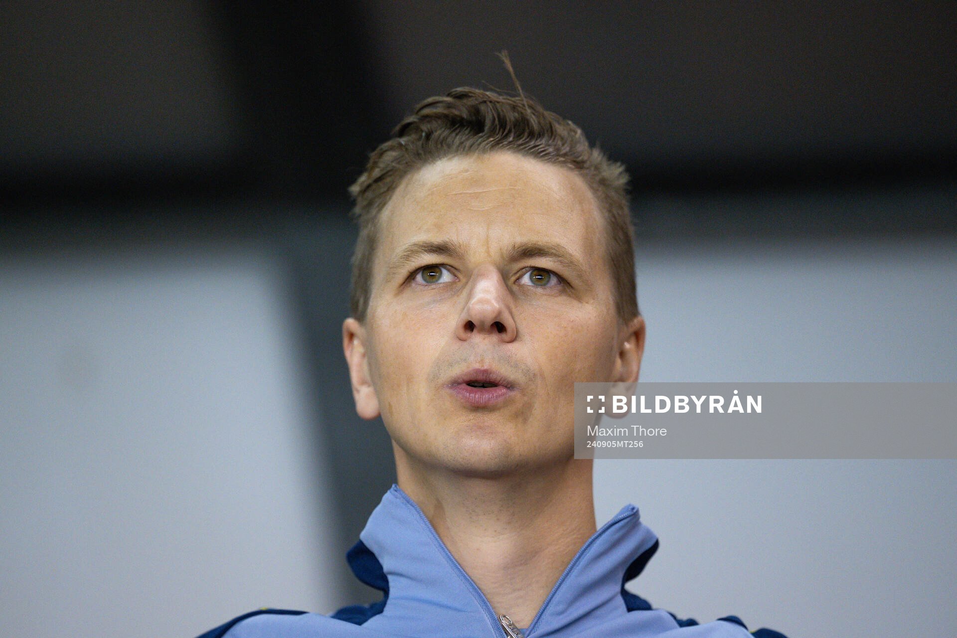 Goalkeeper coach Maths Elfvendal of Sweden during the national anthem ahead of the Nations League football match between Azerbaijan and Sweden on September 5, 2024 in Baku.