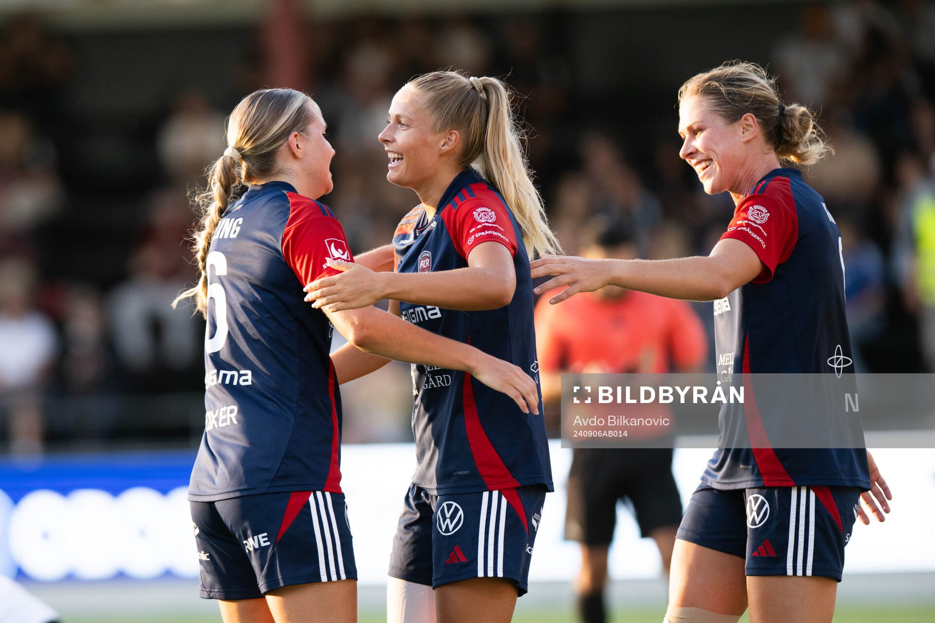 FC Rosengårds Olivia Holdt och Ria Noora Minerva Öling