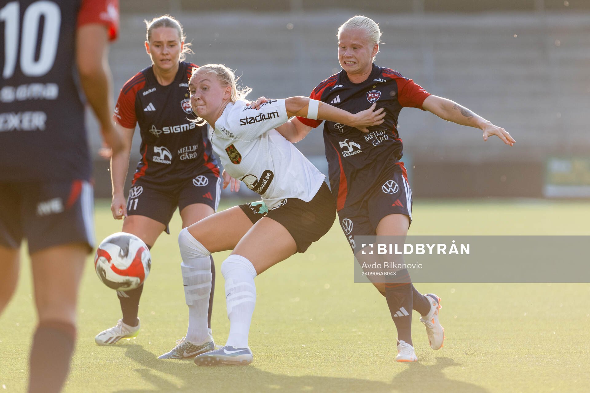 FC Rosengårds Anni Hartikainen och Brommapojkarnas Wilma