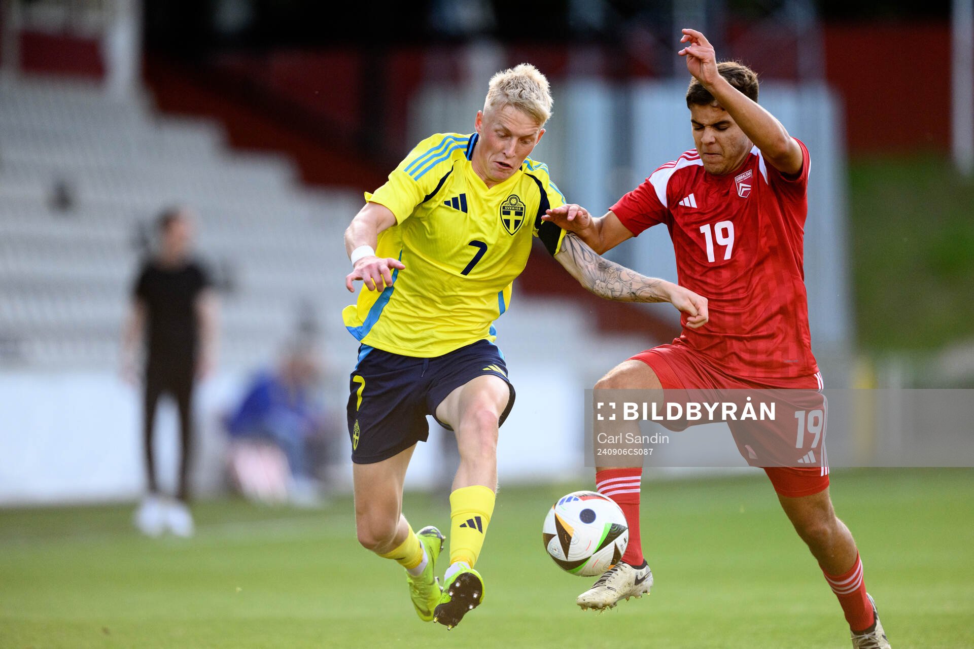 Melker Widell of Sweden and Kaleem Smith of Gibraltar
