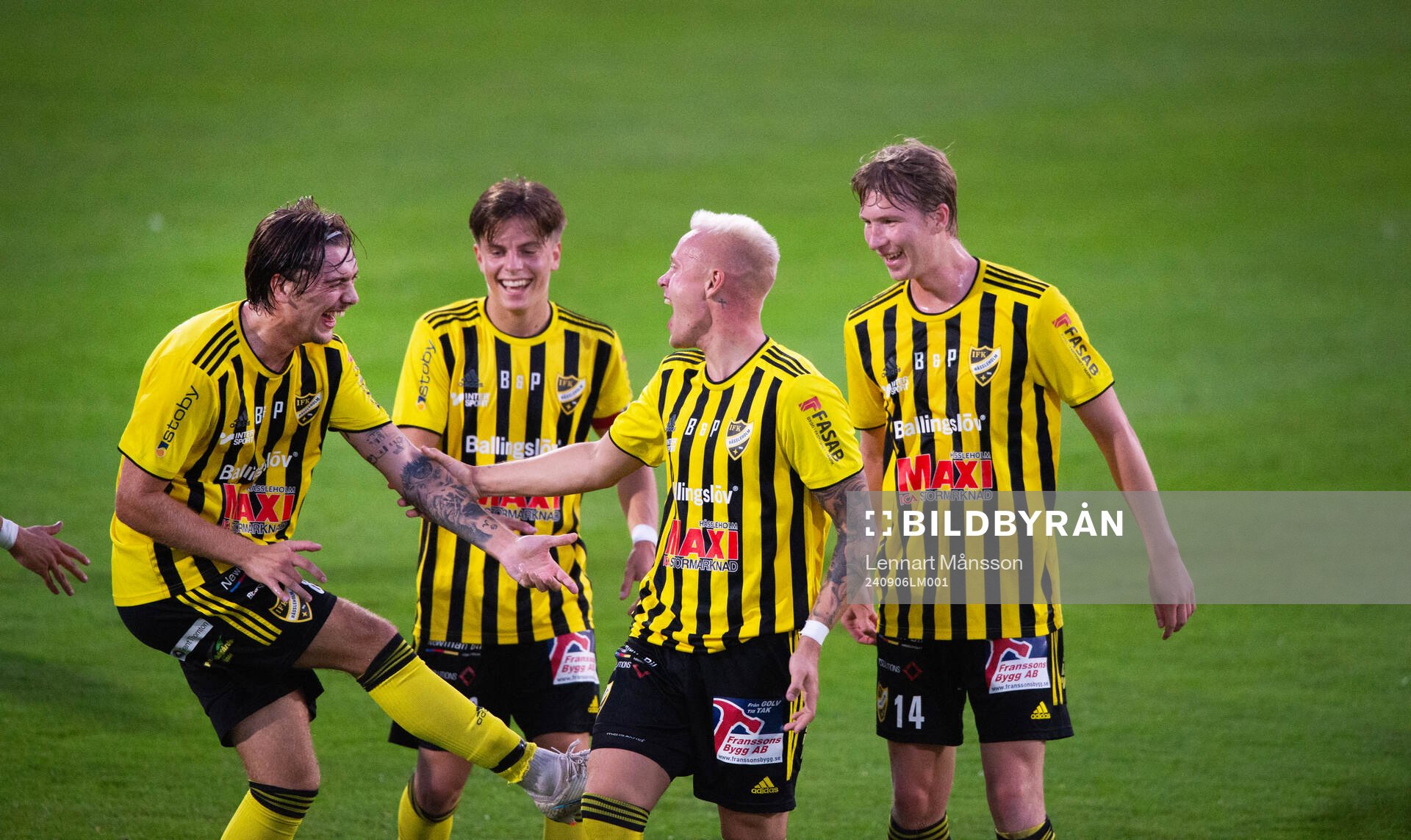IFK Hässleholms Alexander Sjöström har gjort 1-0 och