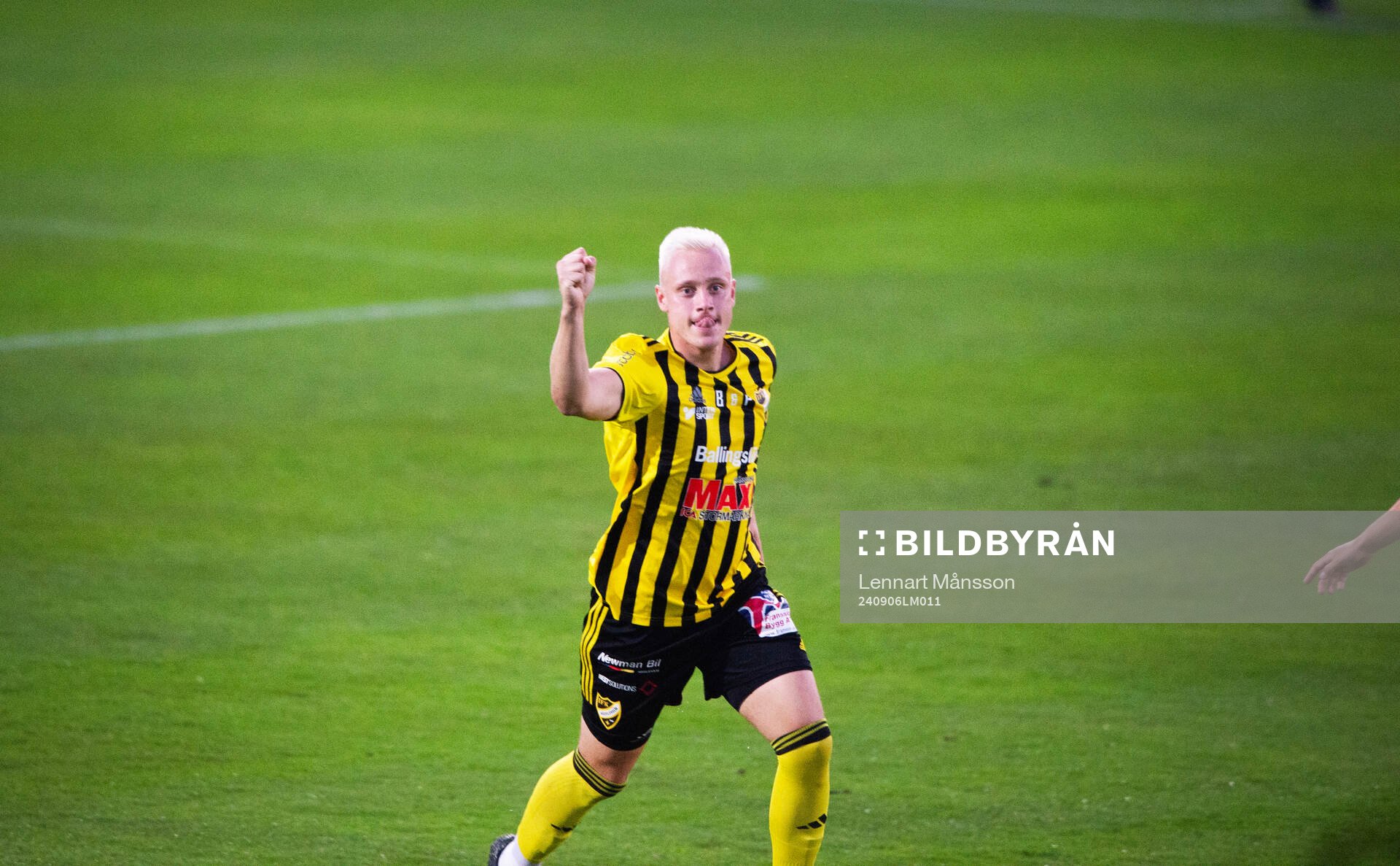 IFK Hässleholms Alexander Sjöström har gjort 1-0 och