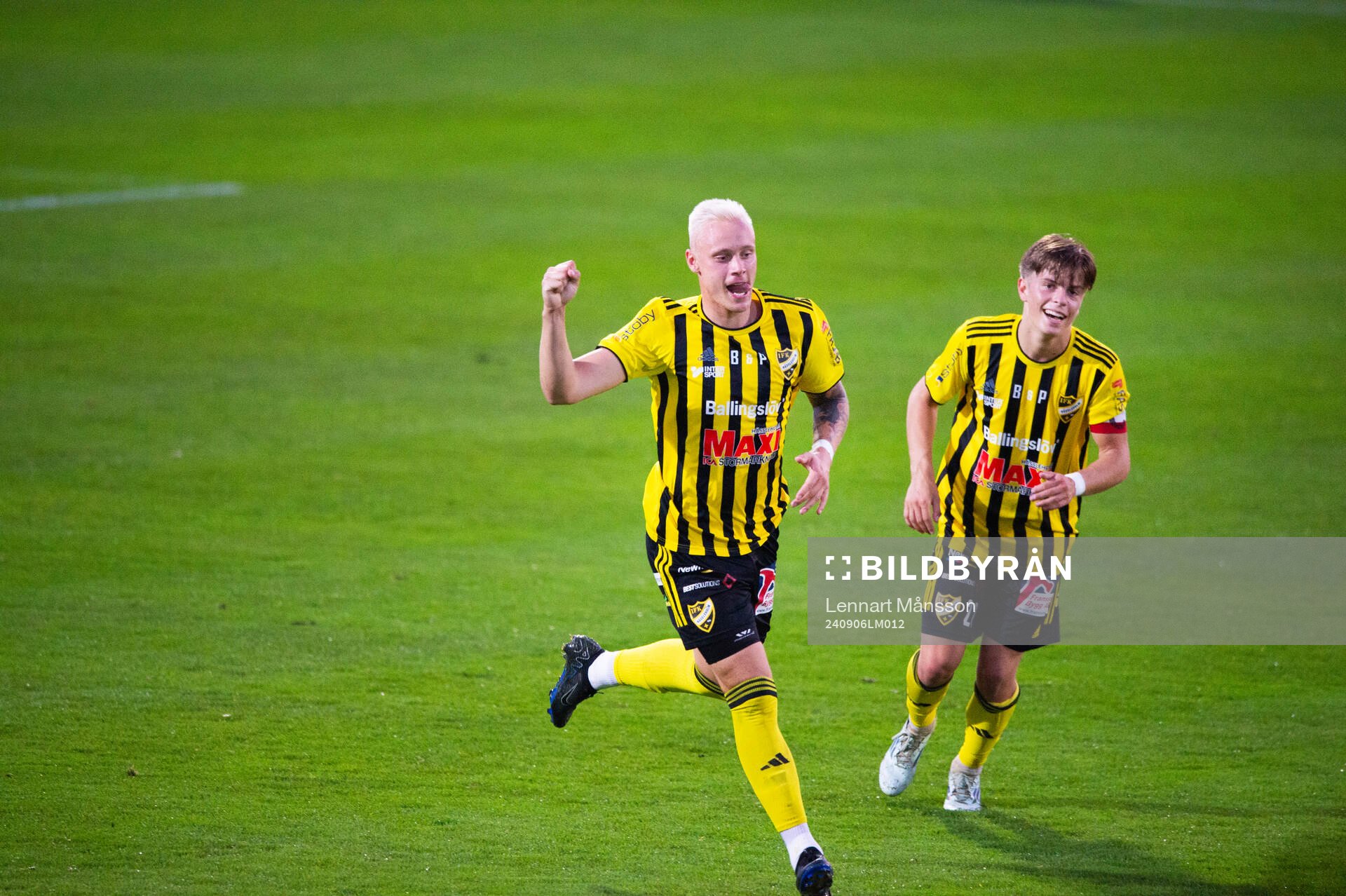 IFK Hässleholms Alexander Sjöström har gjort 1-0 och