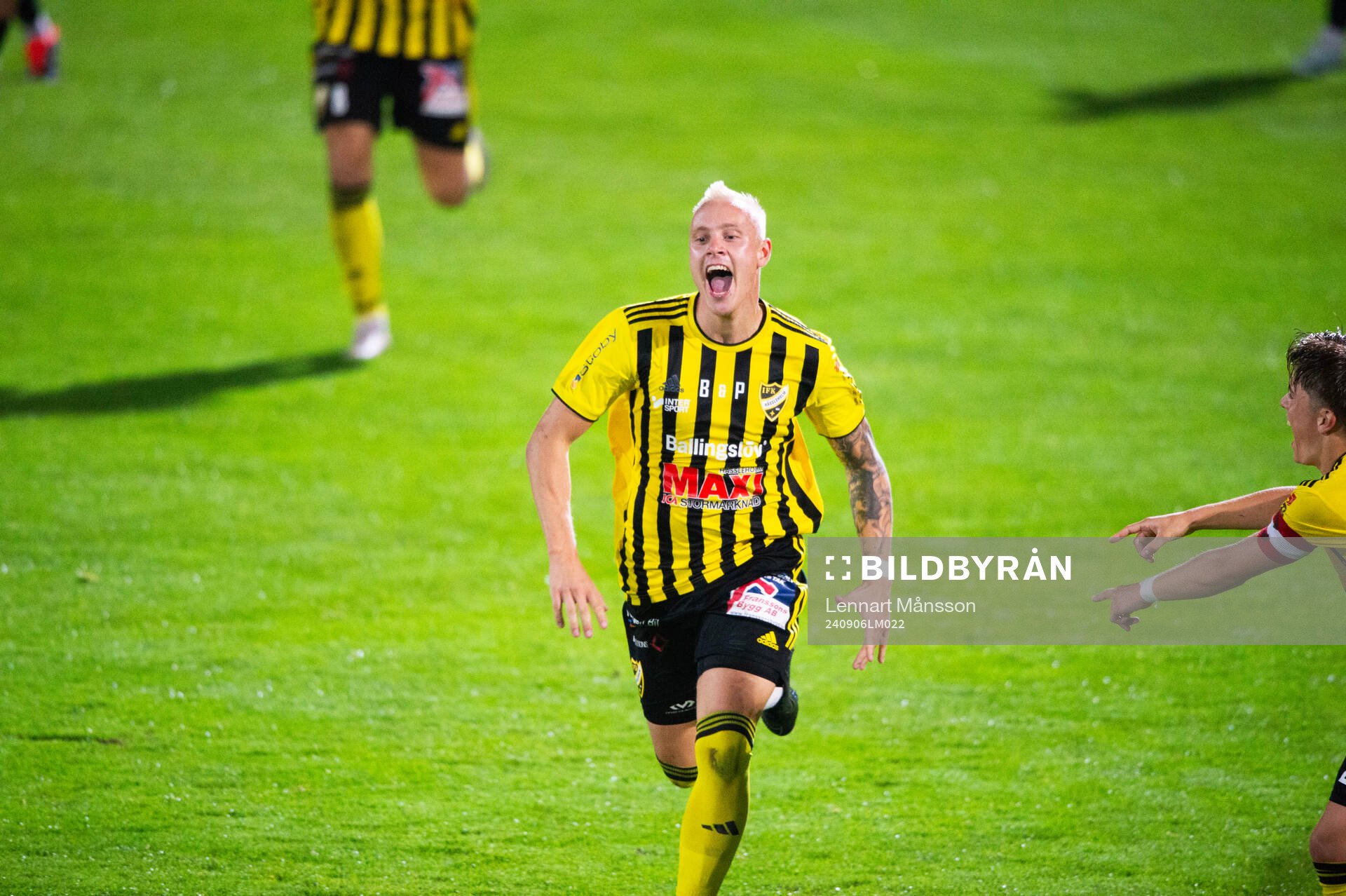 IFK Hässleholms Alexander Sjöström har gjort 2-0 och