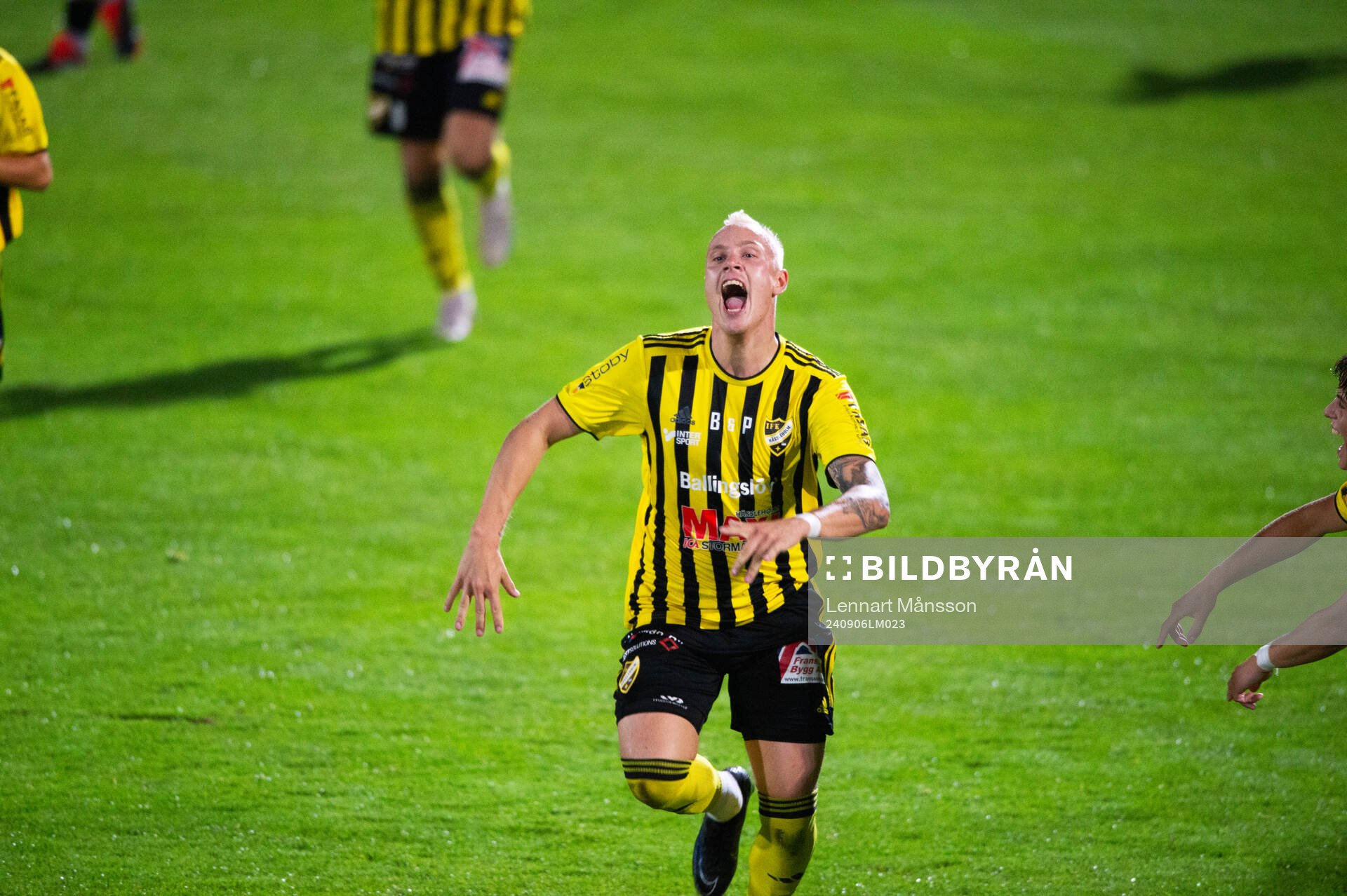 IFK Hässleholms Alexander Sjöström har gjort 2-0 och
