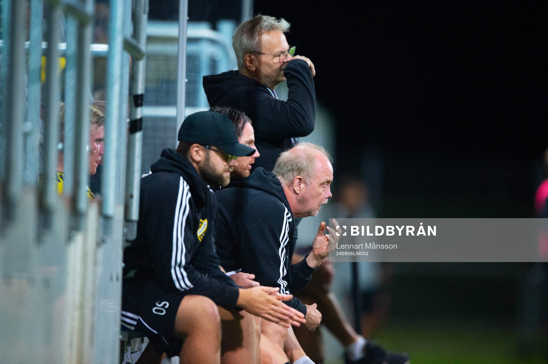 IFK Hässleholms ledare Oscar Skarp, Johan Persson, Jörgen Henborg och Percy Olsson i matchen i division 2 mellan IFK Hässleholm och FK Karlskrona 6 september 2024.