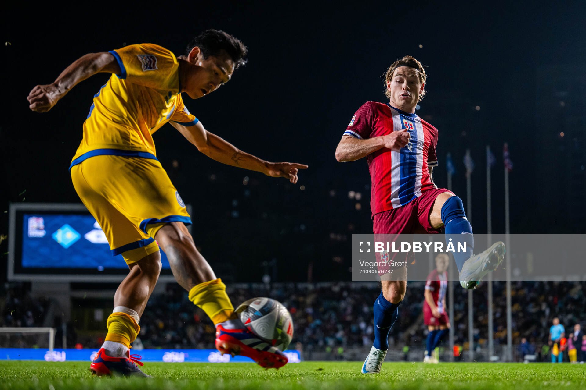 Ramazan Orazov of Kazakhstan and Patrick Berg of Norway