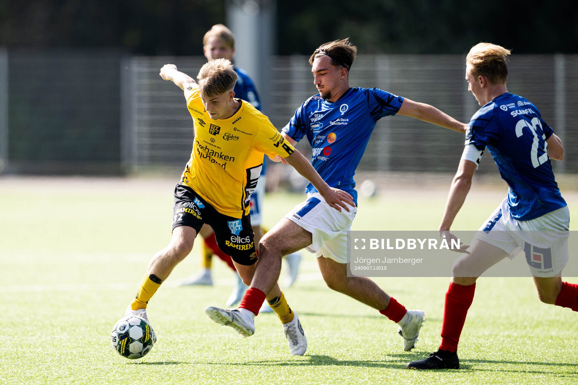 Elfsborgs Theo Eliasson och Åtvidabergs Senaid Dzanic
