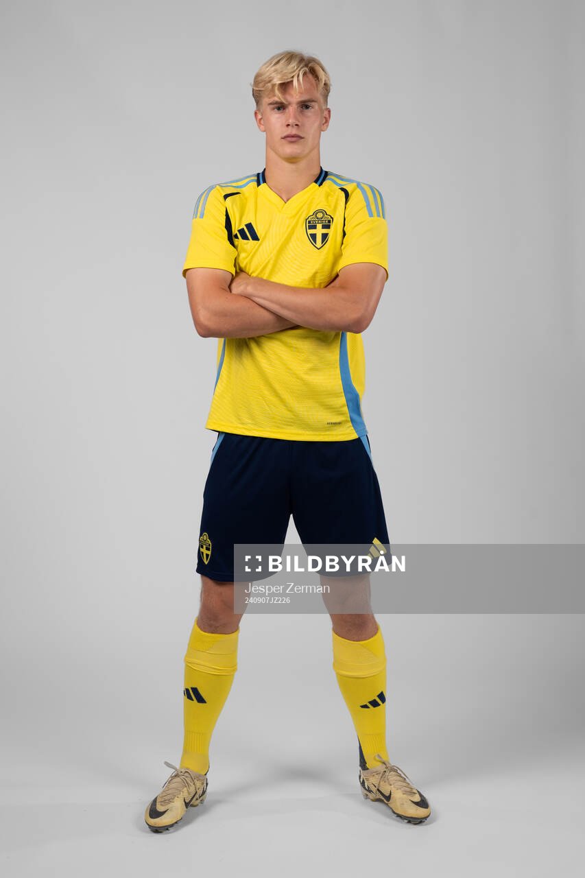 Lucas Bergvall of the Swedish men's football national team