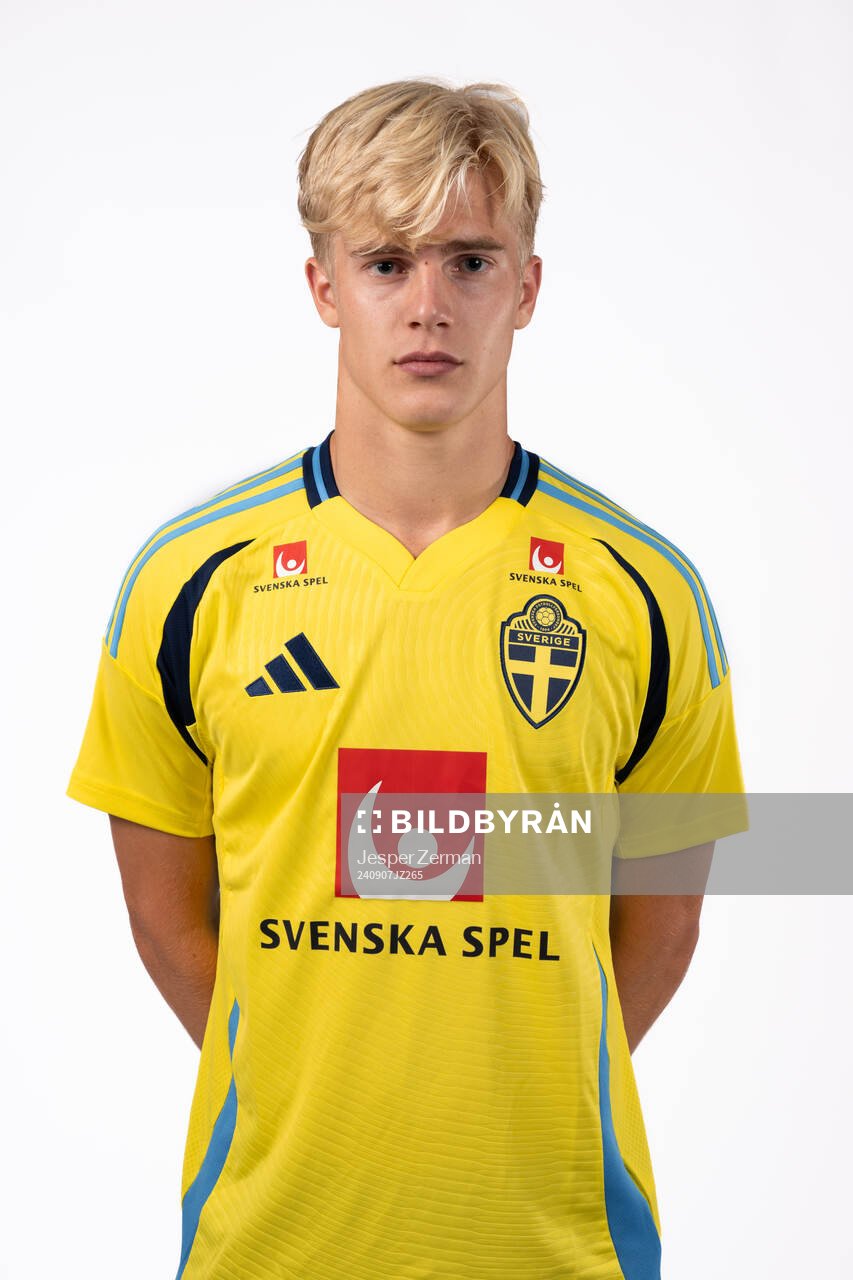 Lucas Bergvall of the Swedish men's football national team