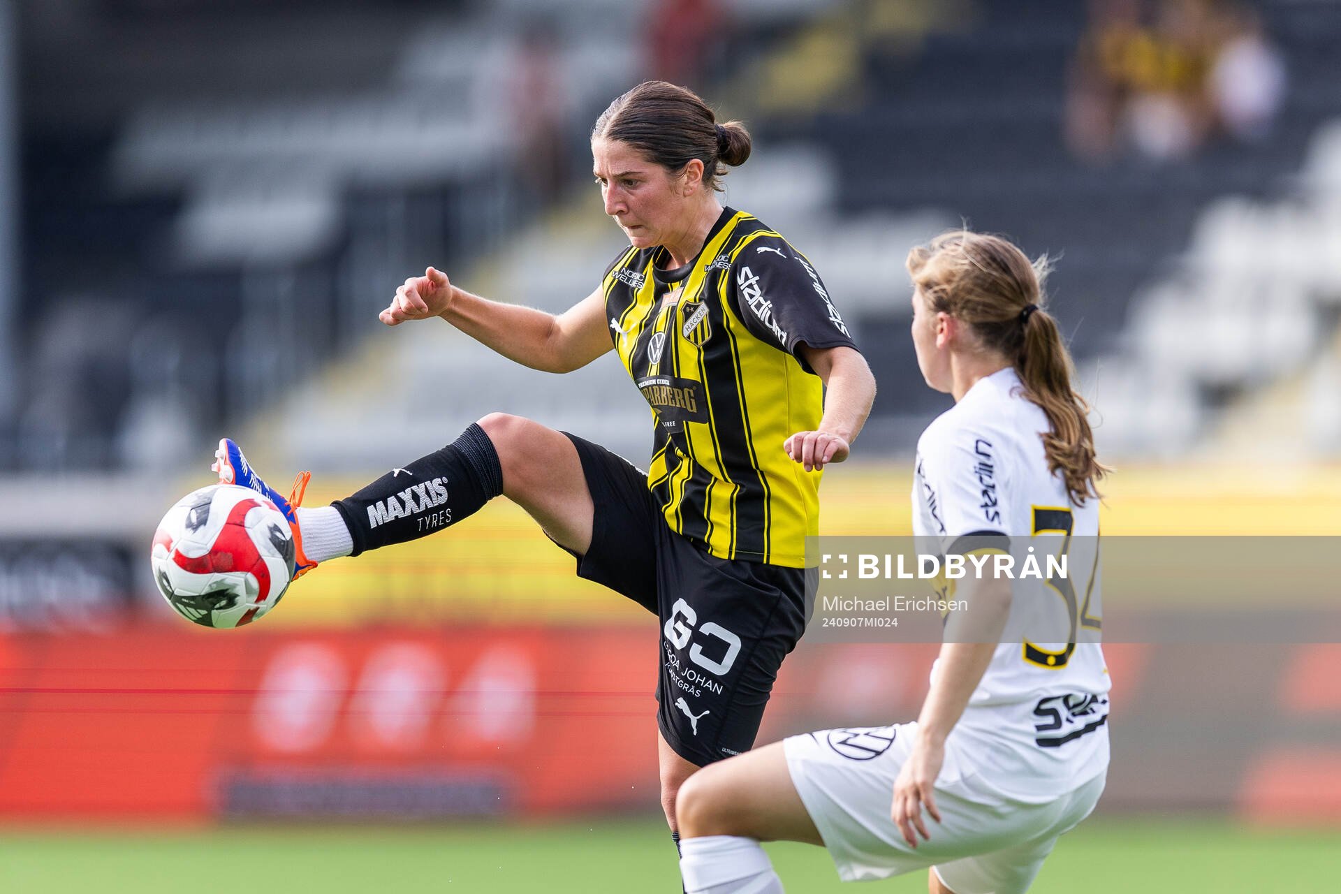 Häckens Ruby Grant och AIKs Maja Johansson