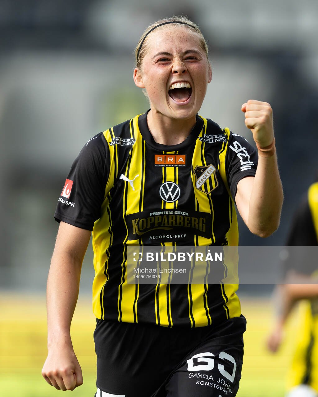 Häckens Paulina Nyström jublar
