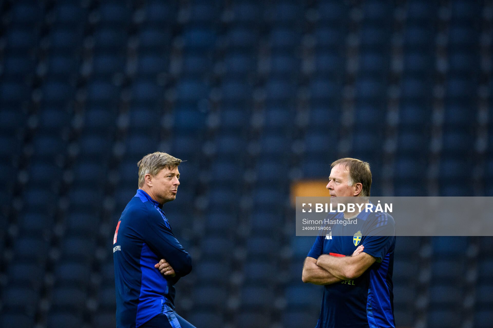 Head coach Jon Dahl Tomasson and assistant coach Remy