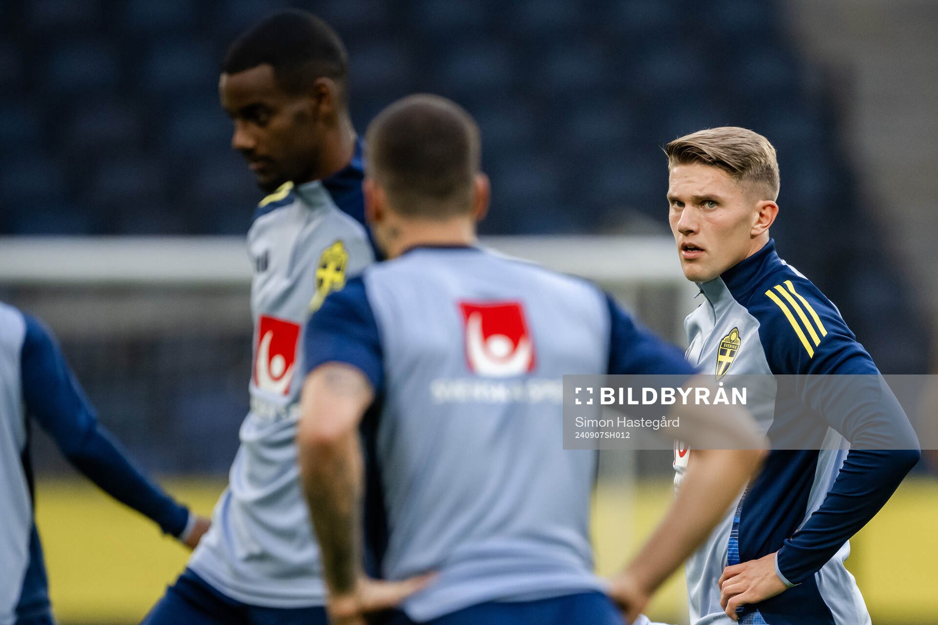 Alexander Isak and Viktor Gyökeres of the Swedish men's