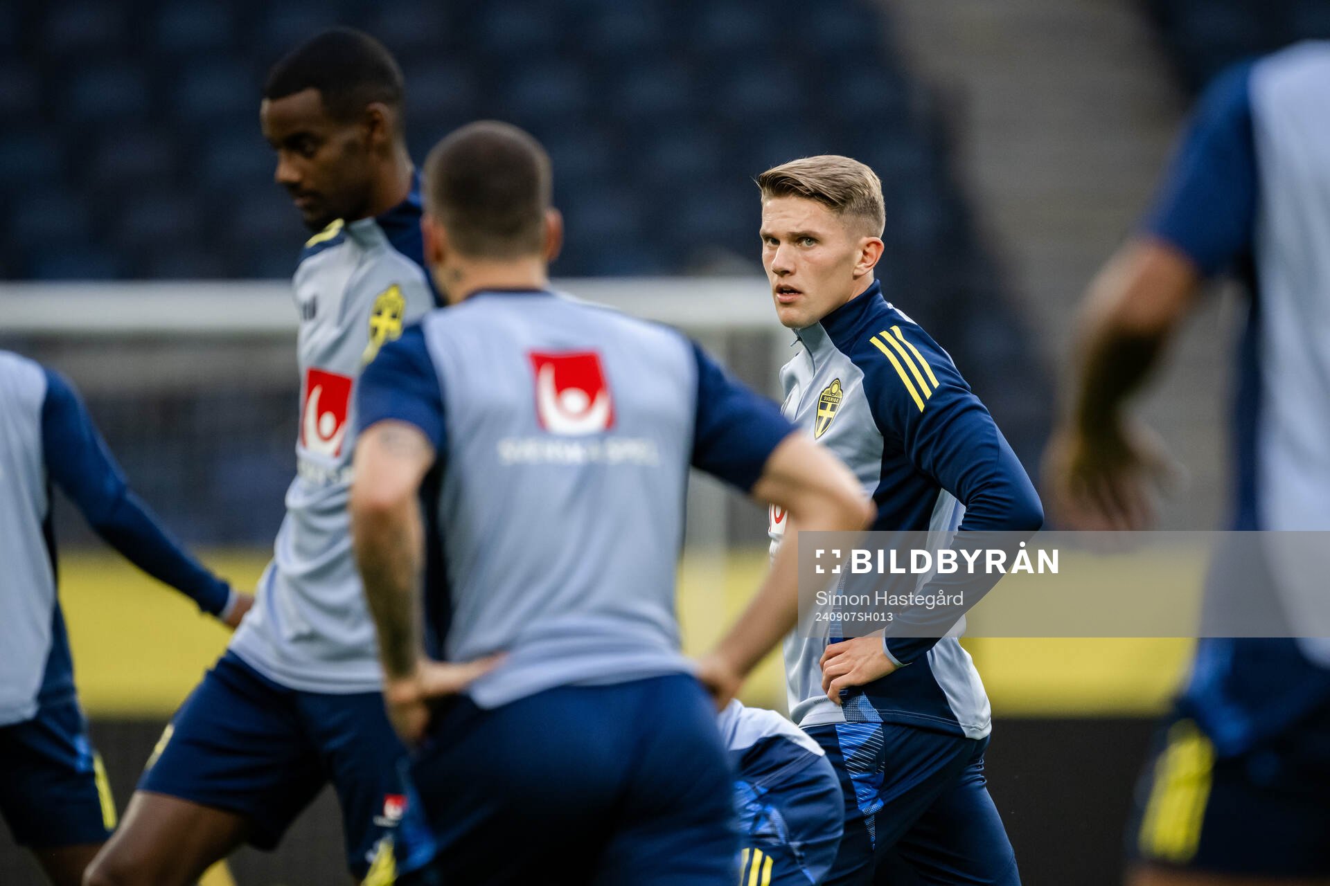 Alexander Isak and Viktor Gyökeres of the Swedish men's