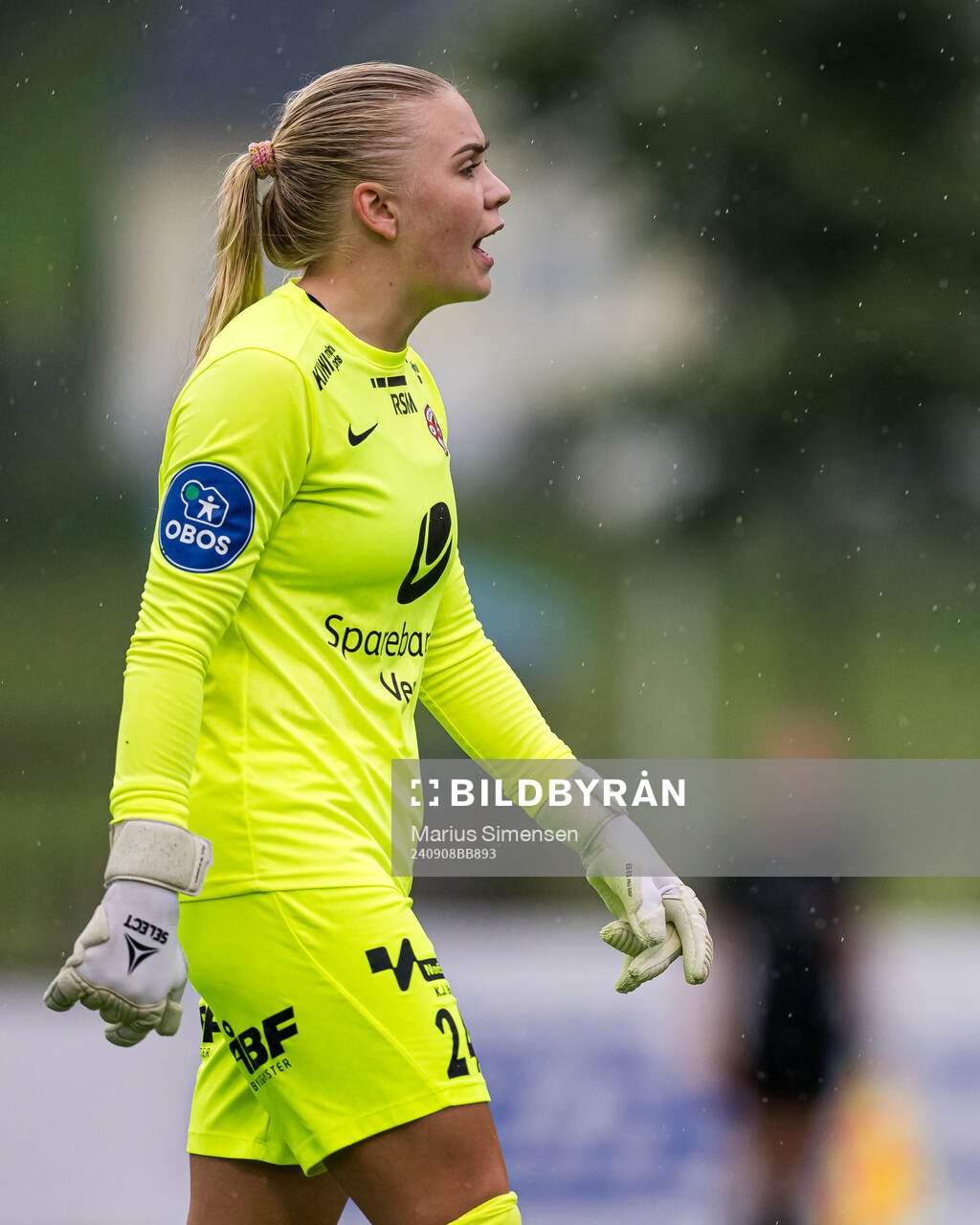 Hanne Larsen of Arna-Bjørnar