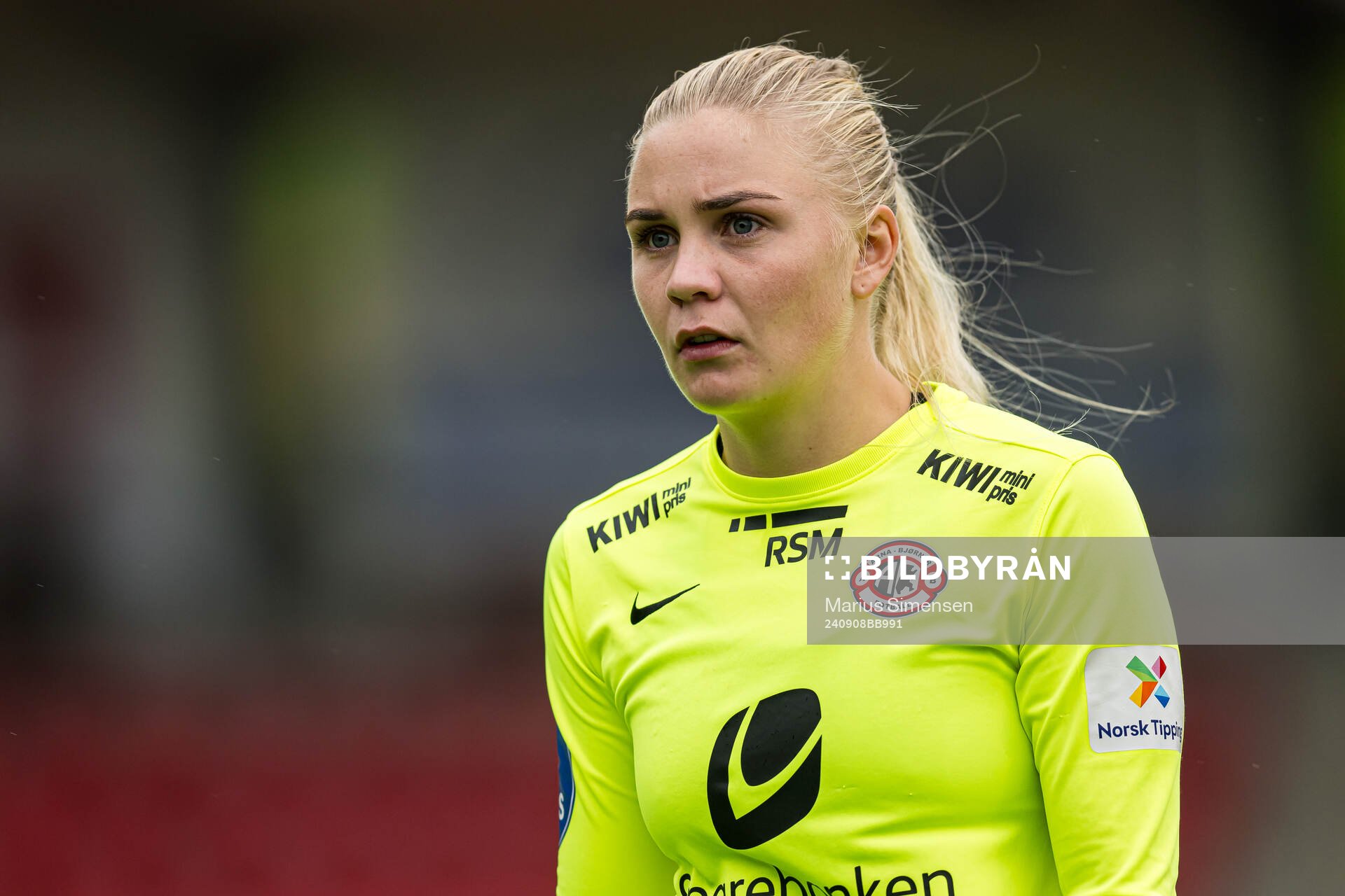 Hanne Larsen of Arna-Bjørnar looks dejected