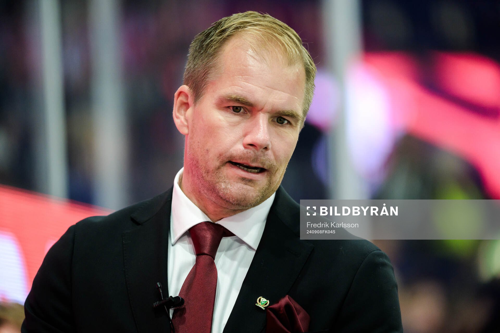 head coach Tomas Mitell of Färjestad