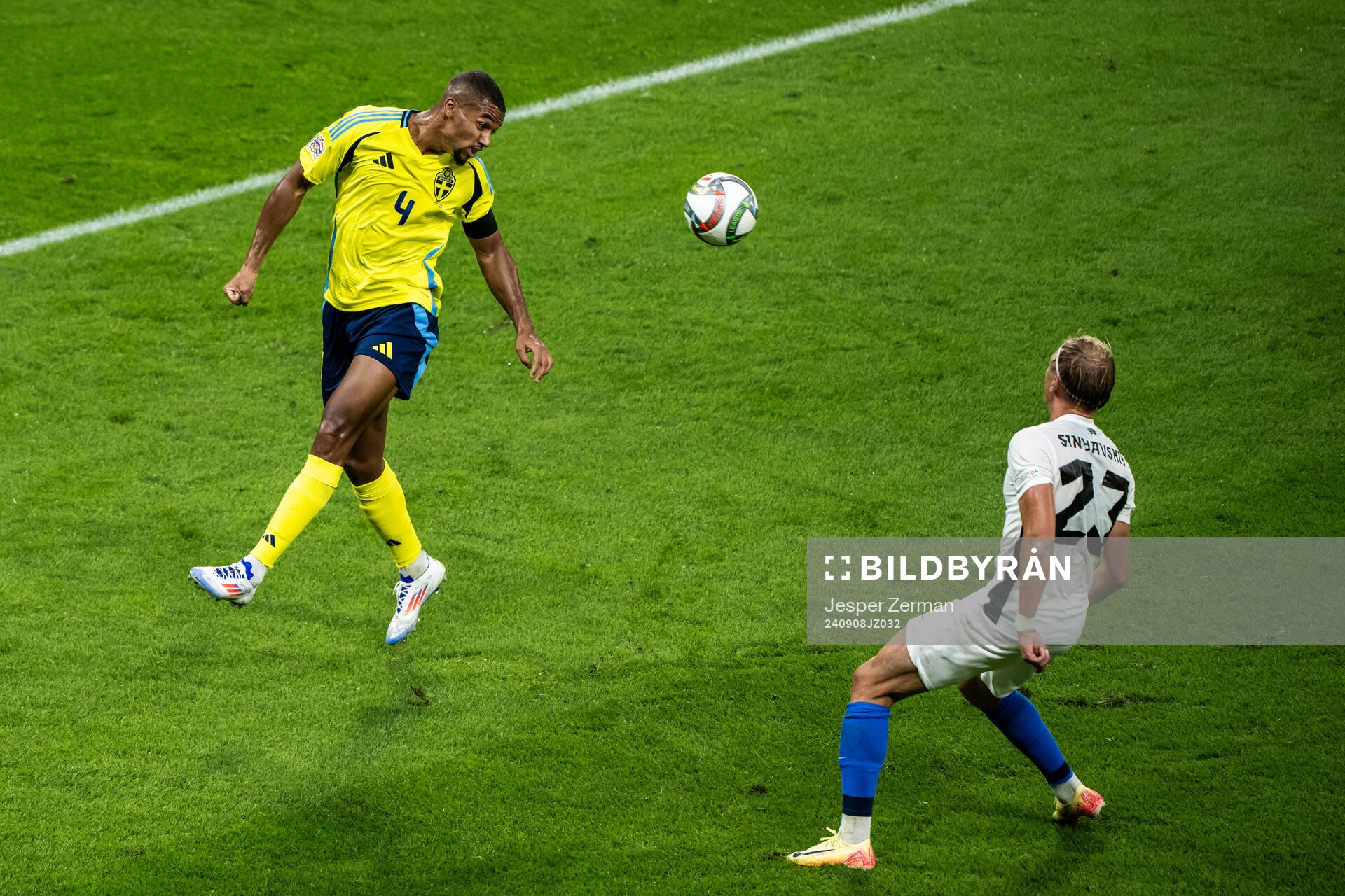 Isak Hien of Sweden and Vlasiy Sinyavskiy of Estonia