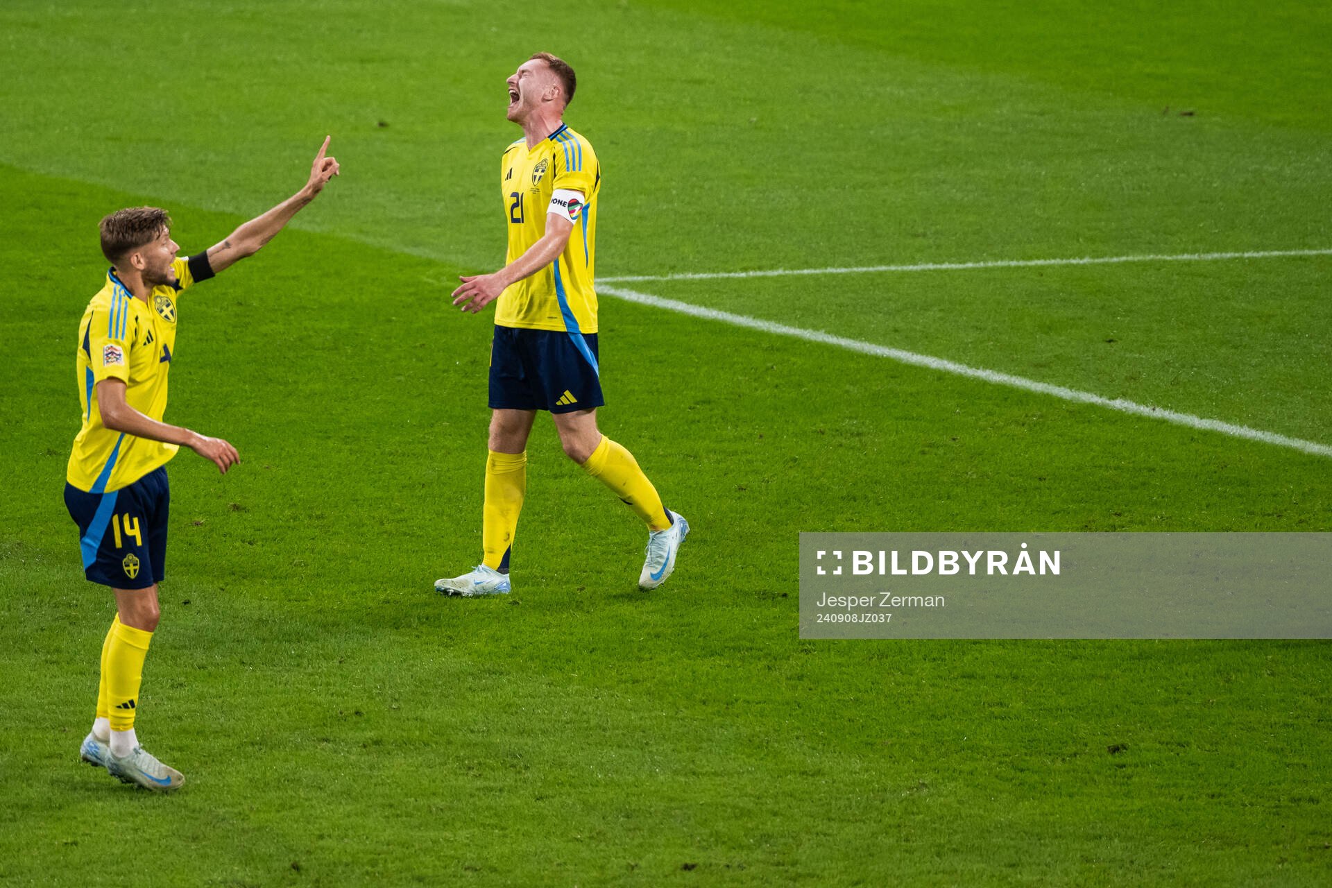 Dejan Kulusevski of Sweden reacts