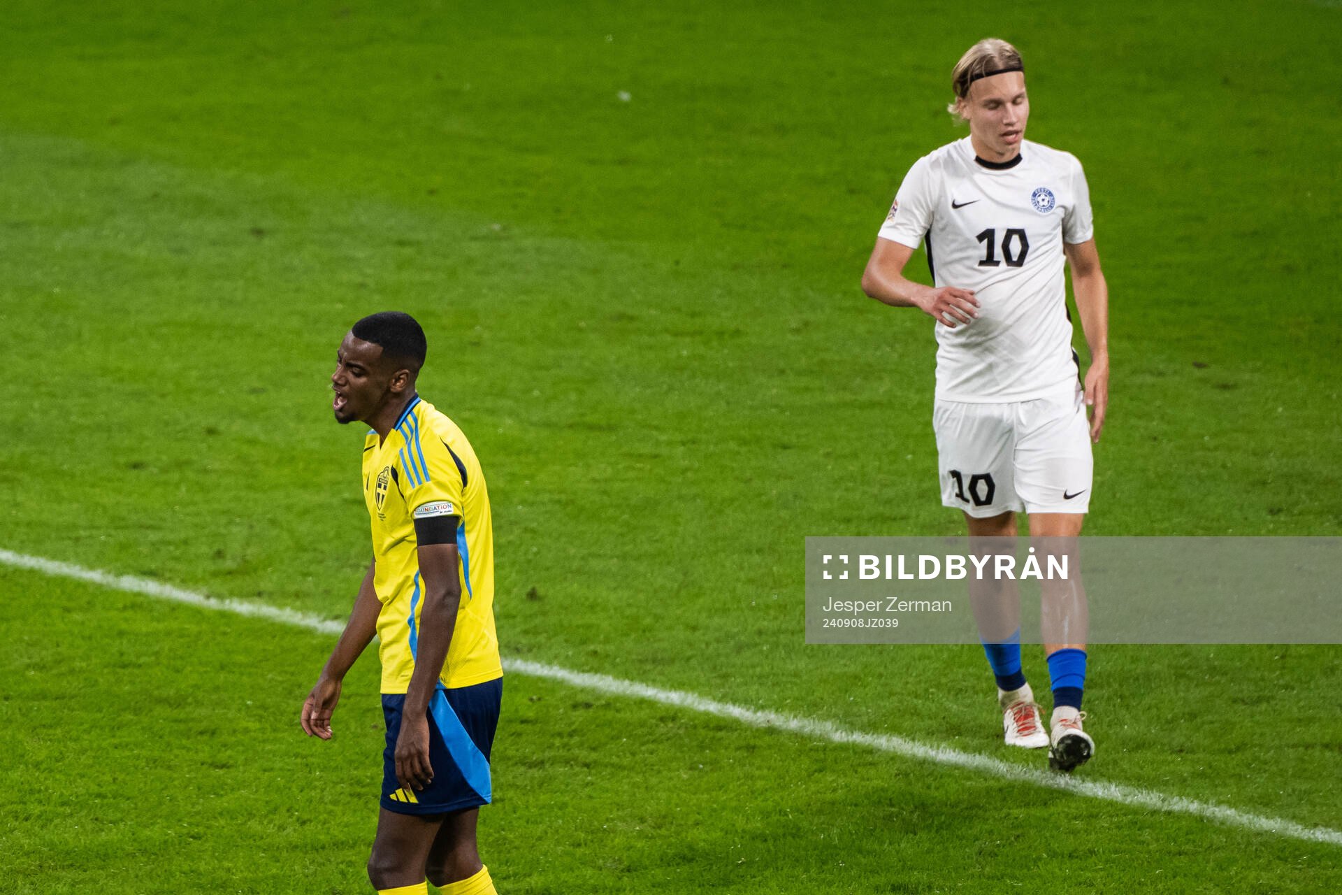 Alexander Isak of Sweden looks dejected