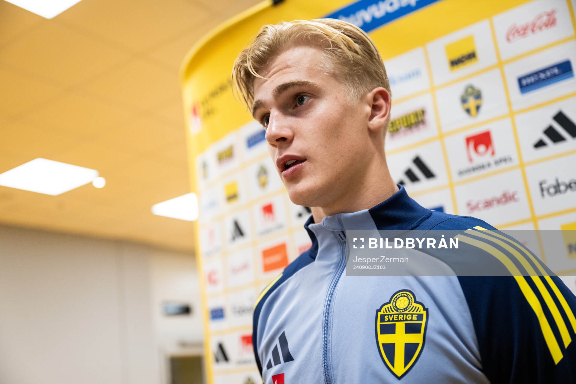 Lucas Bergvall of Sweden