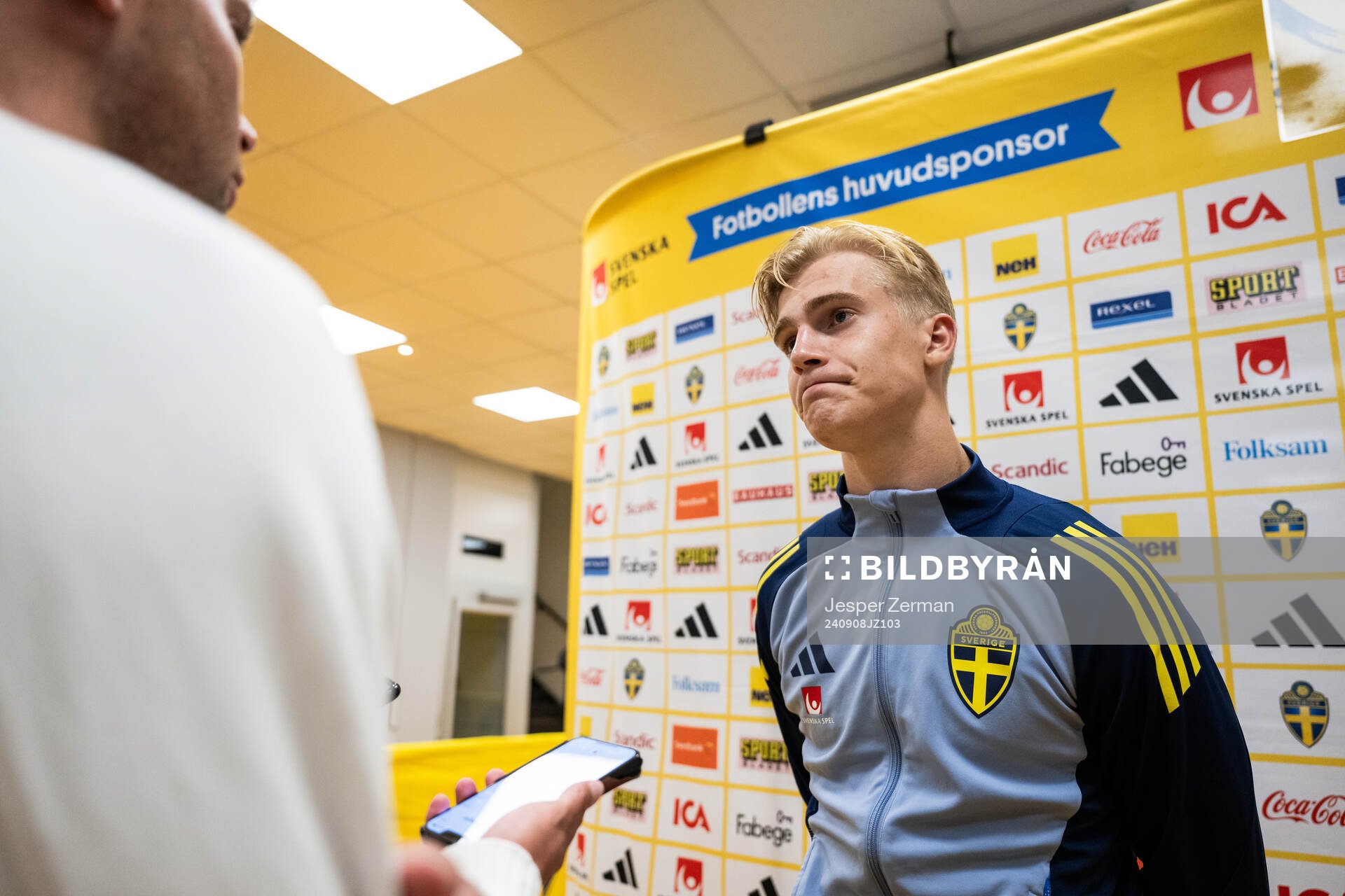 Lucas Bergvall of Sweden