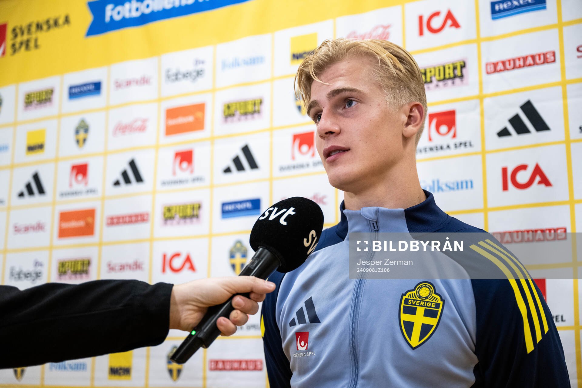 Lucas Bergvall of Sweden