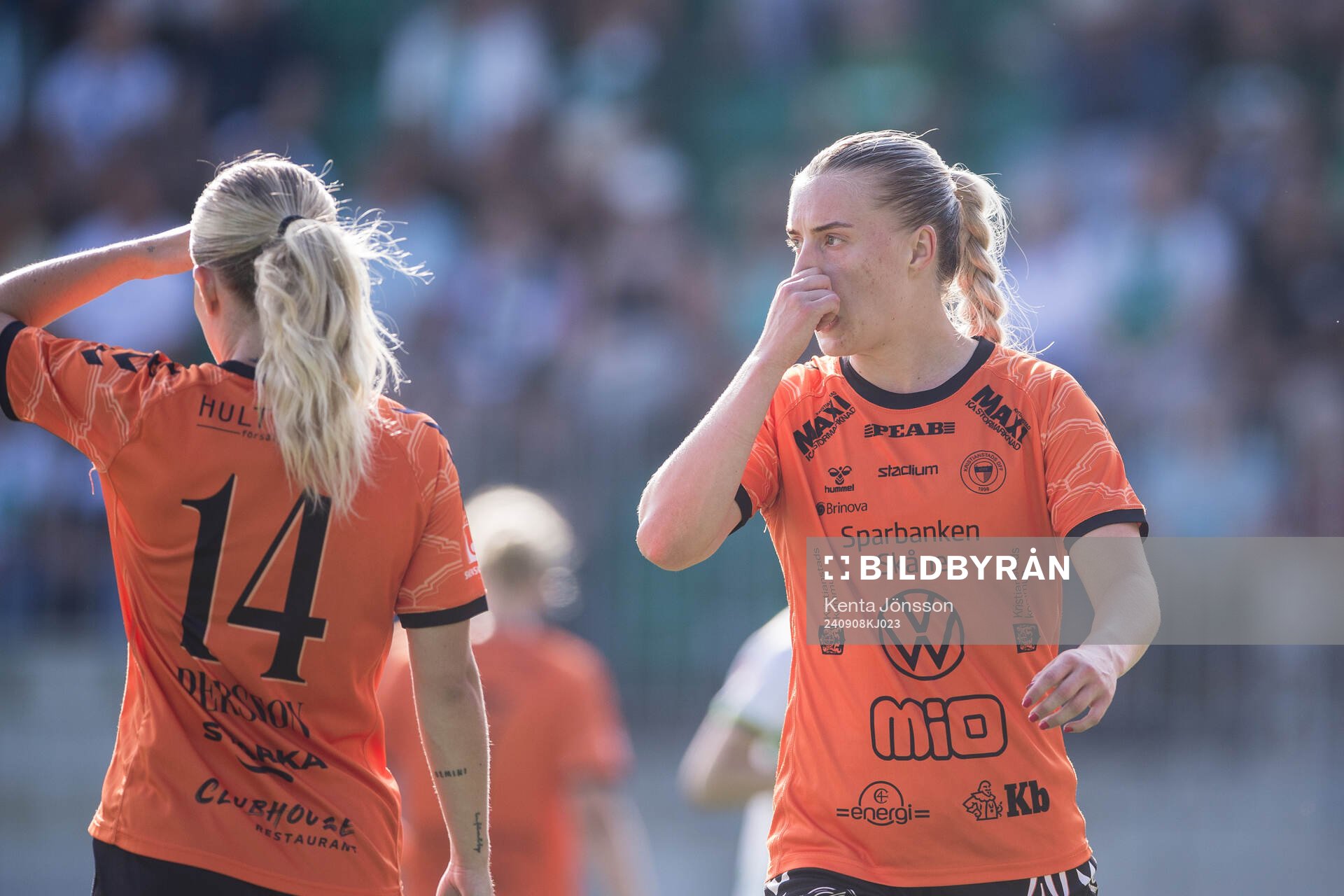 Kristianstads Tilda Persson och Gudny Árnadottir deppar